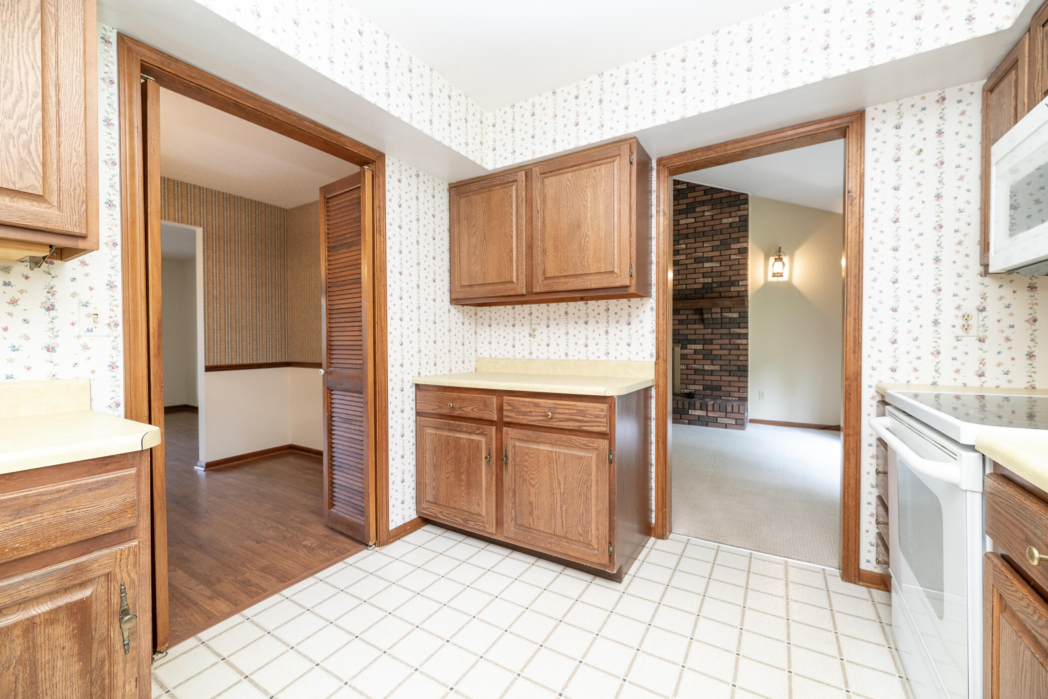 6124 Old Log Trail Kalamazoo MI 49009