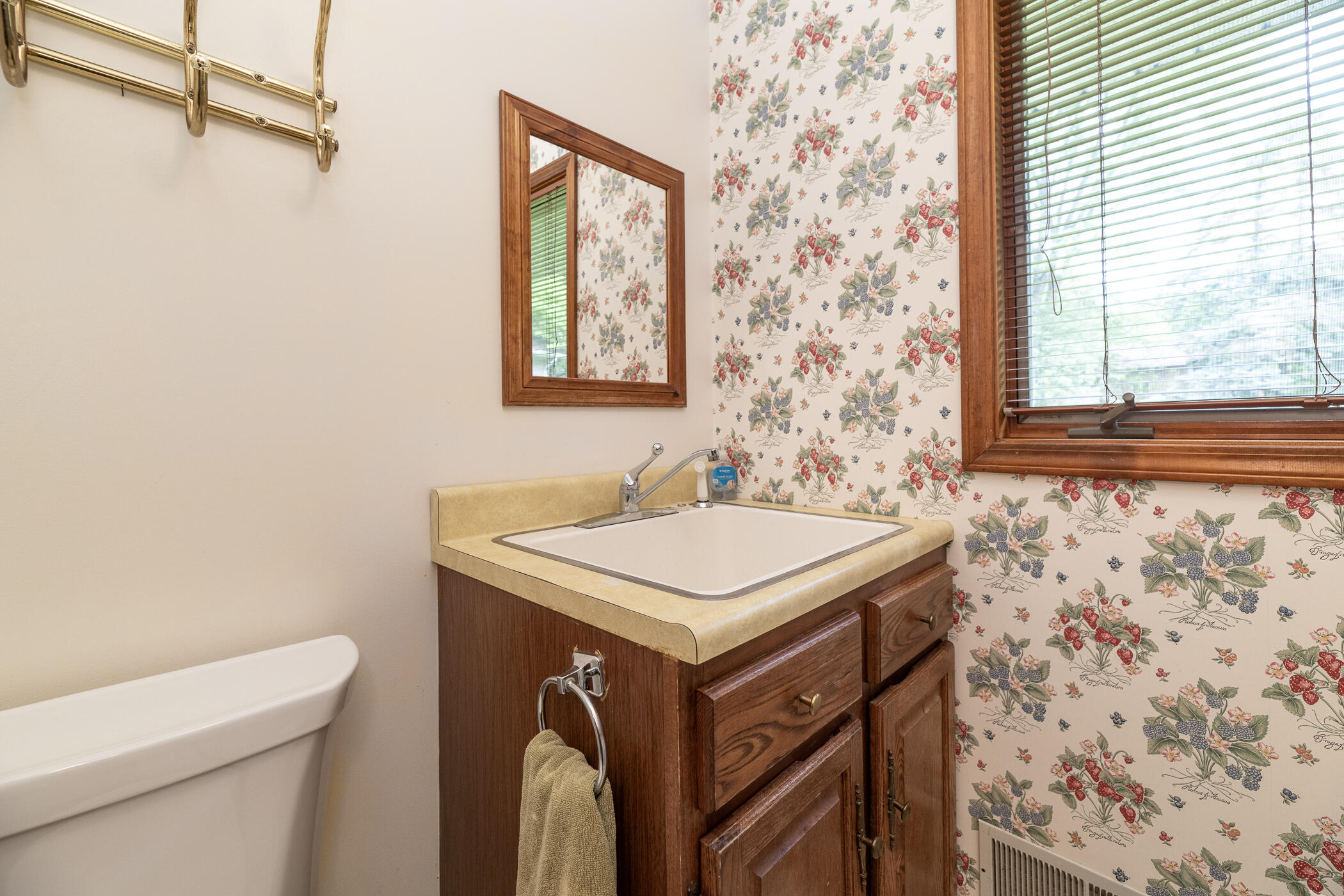 6124 Old Log Trail Kalamazoo MI 49009