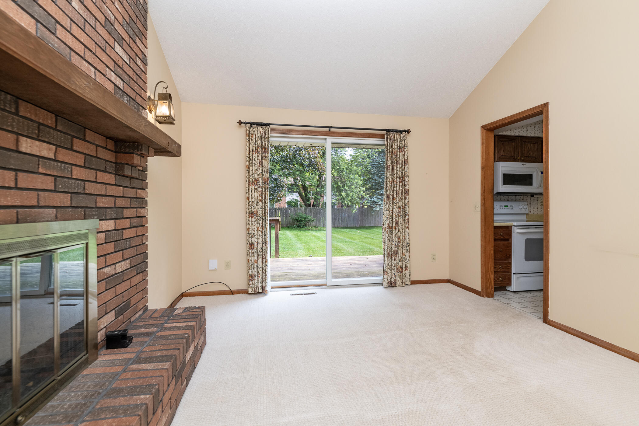 6124 Old Log Trail Kalamazoo MI 49009