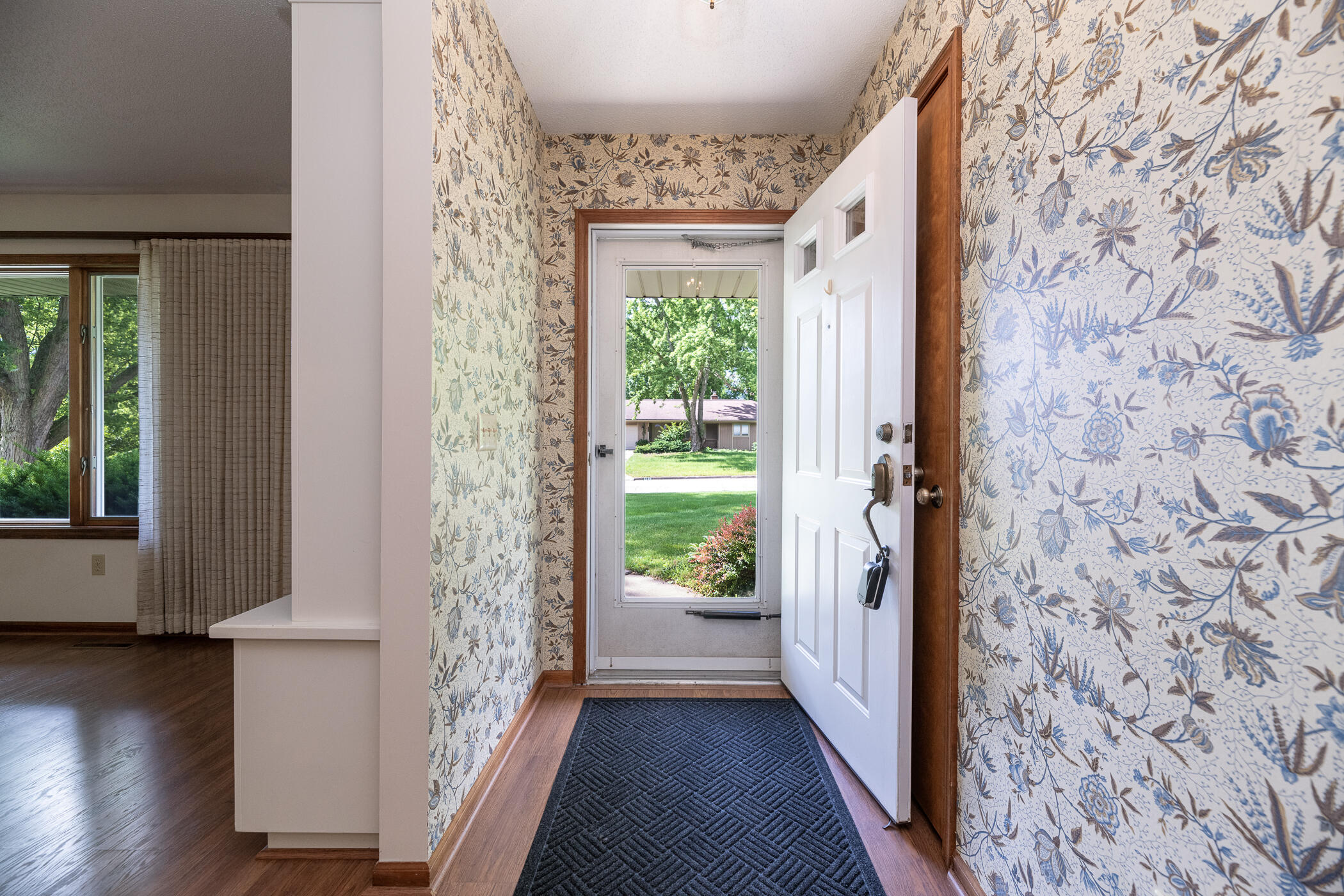 6124 Old Log Trail Kalamazoo MI 49009