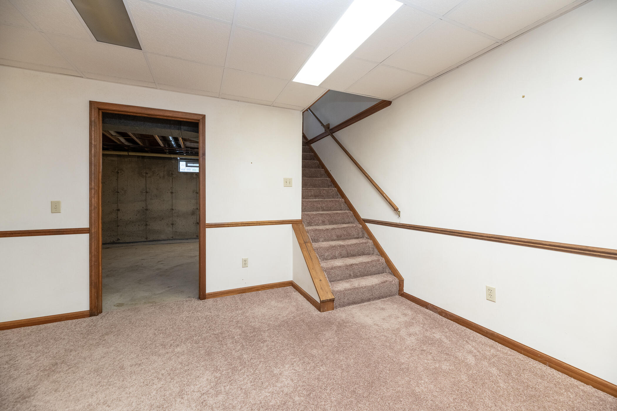 6124 Old Log Trail Kalamazoo MI 49009
