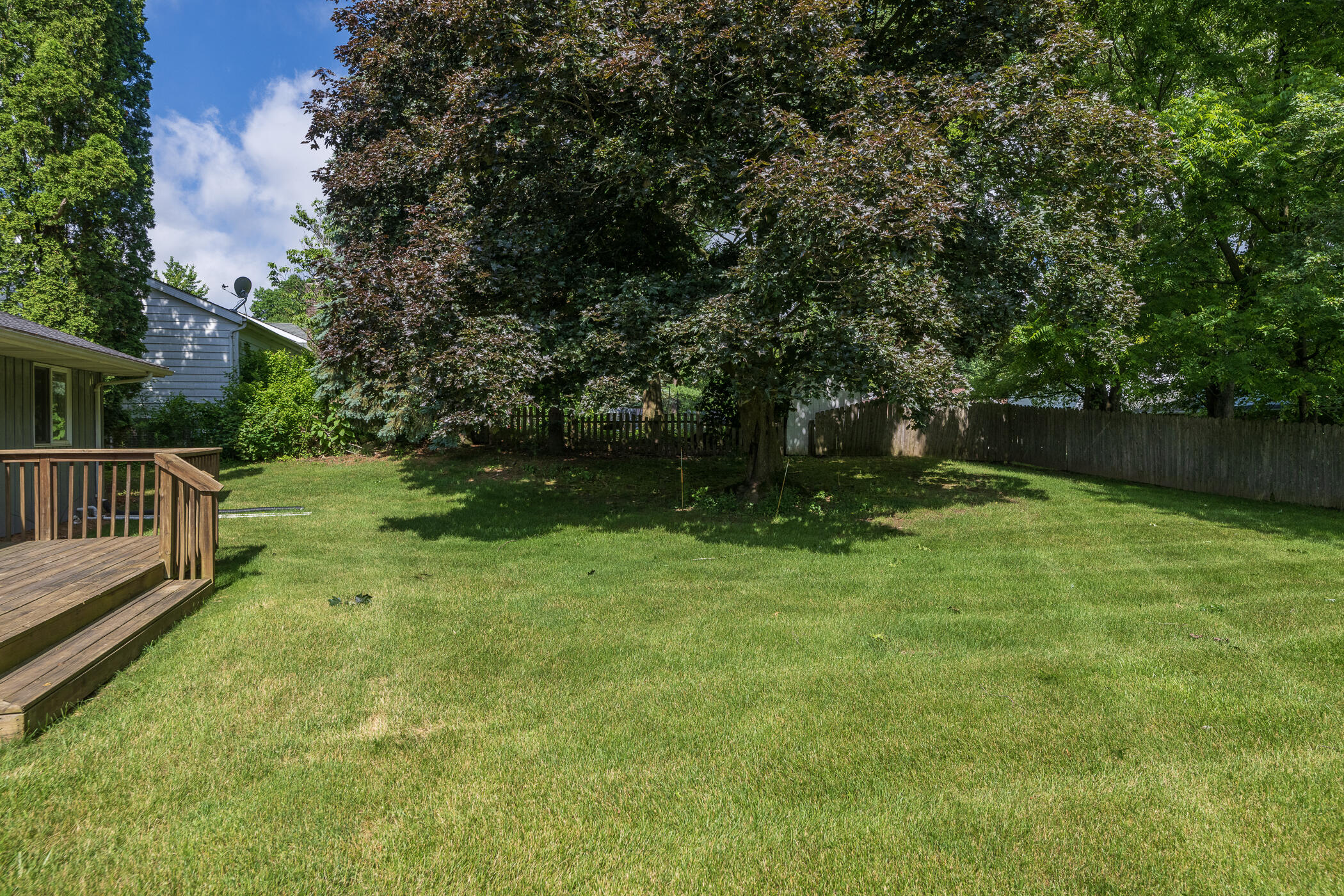 6124 Old Log Trail Kalamazoo MI 49009