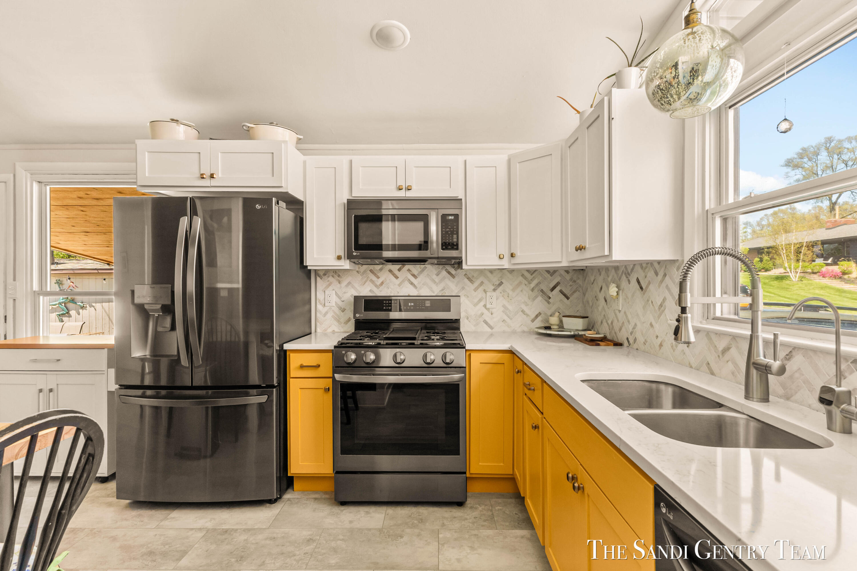 529 Arlington Avenue Grand Haven MI 49417