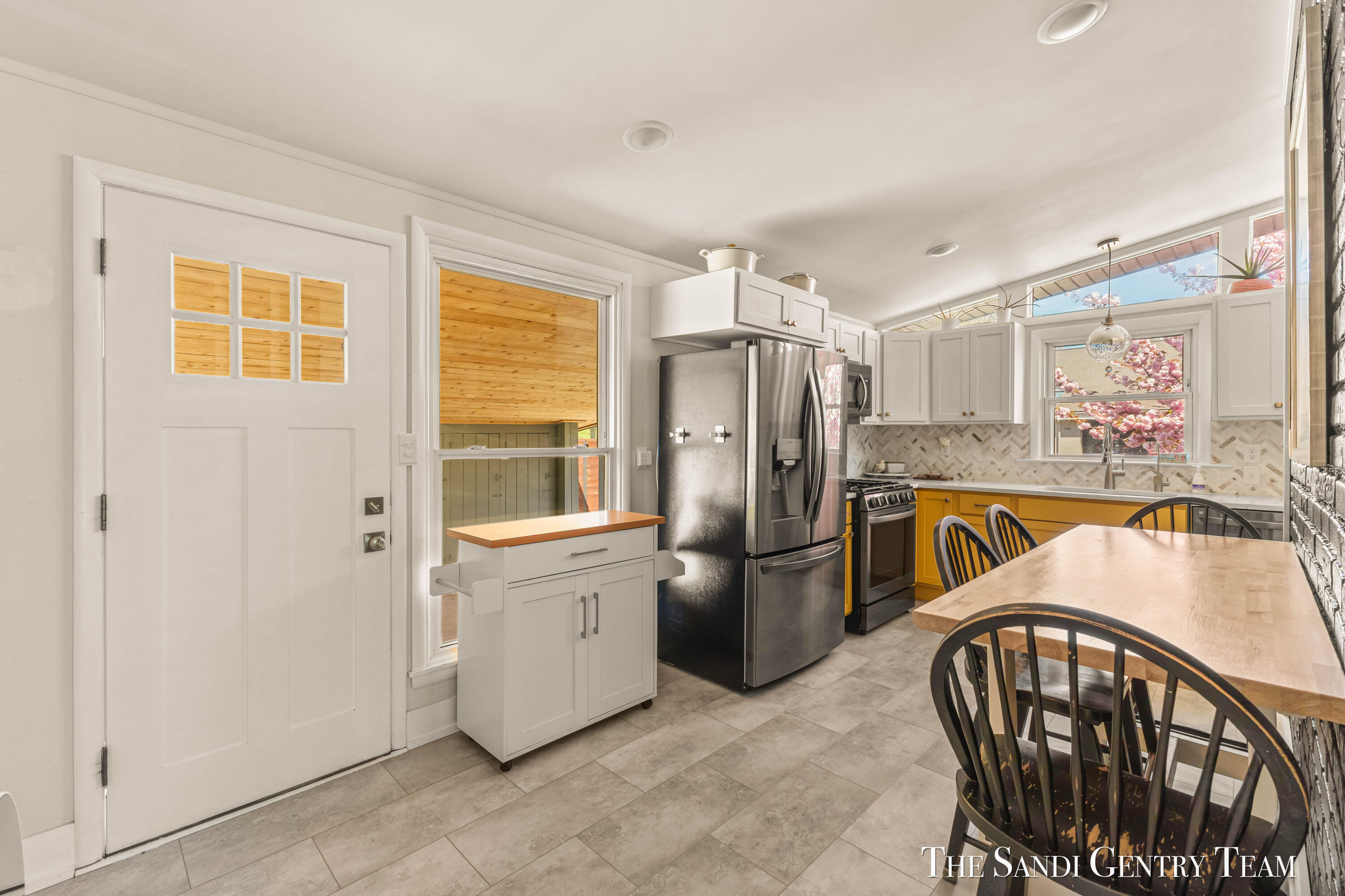 529 Arlington Avenue Grand Haven MI 49417