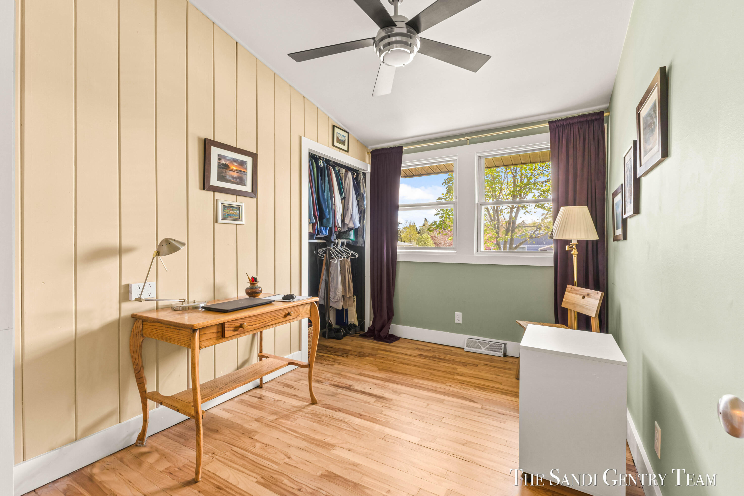 529 Arlington Avenue Grand Haven MI 49417