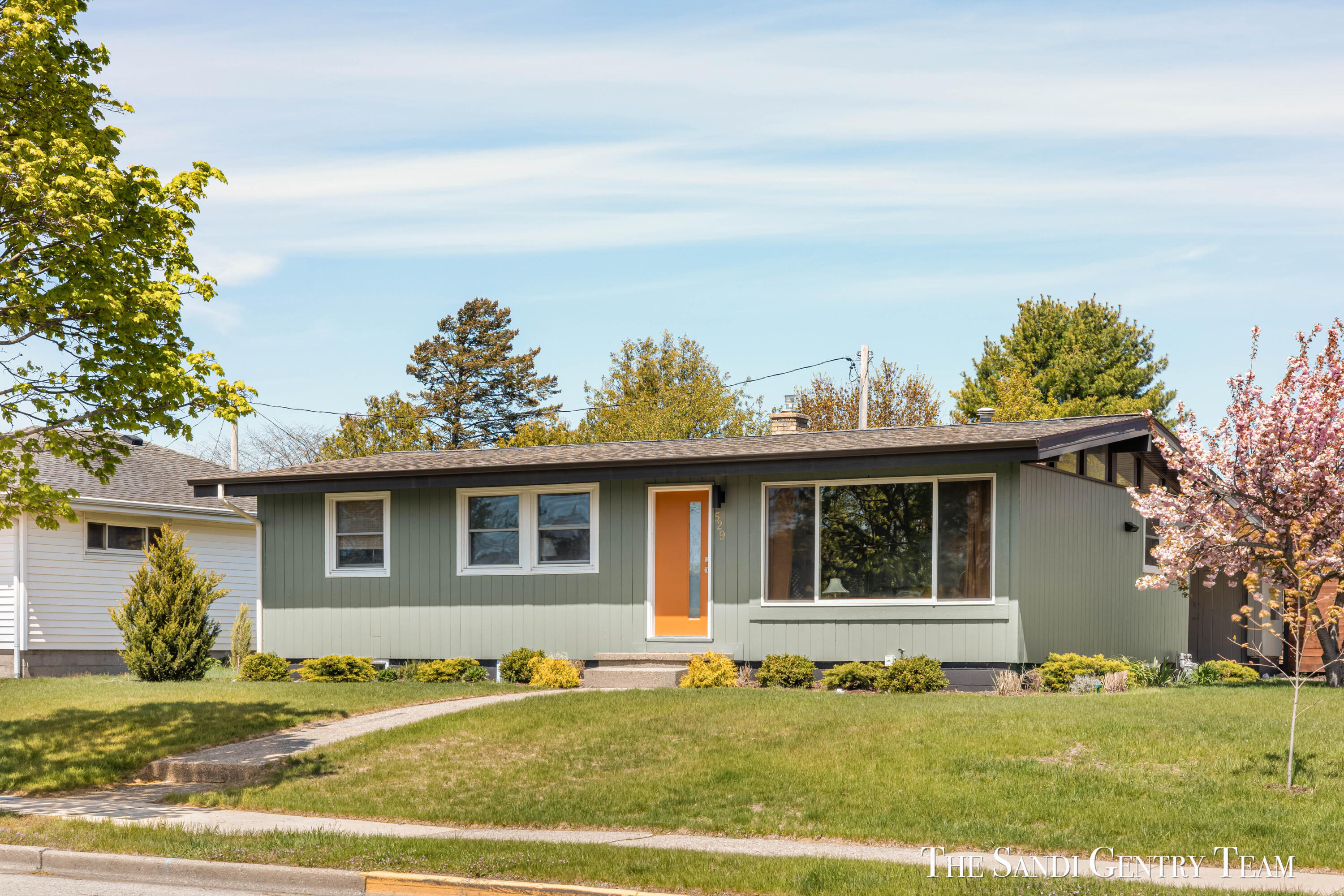 529 Arlington Avenue Grand Haven MI 49417