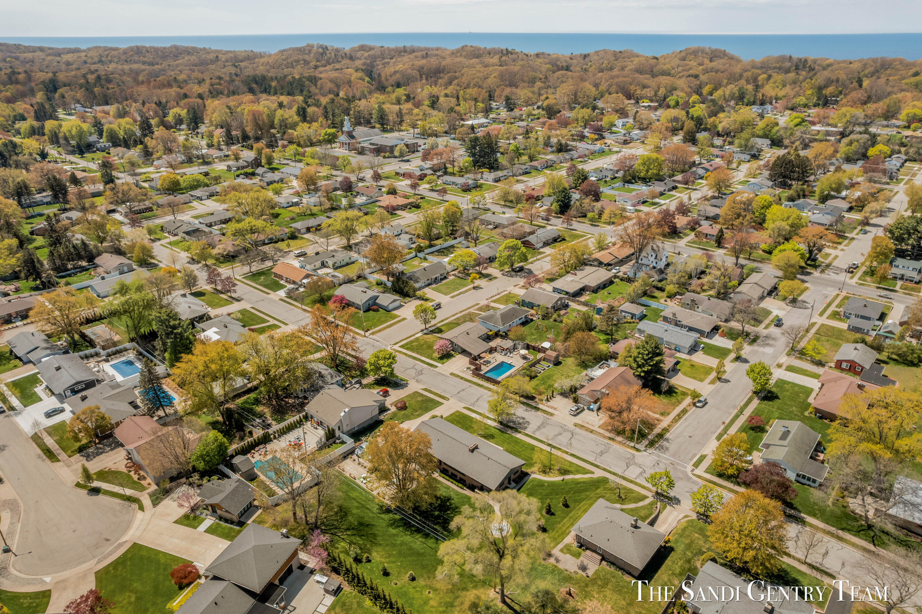 529 Arlington Avenue Grand Haven MI 49417