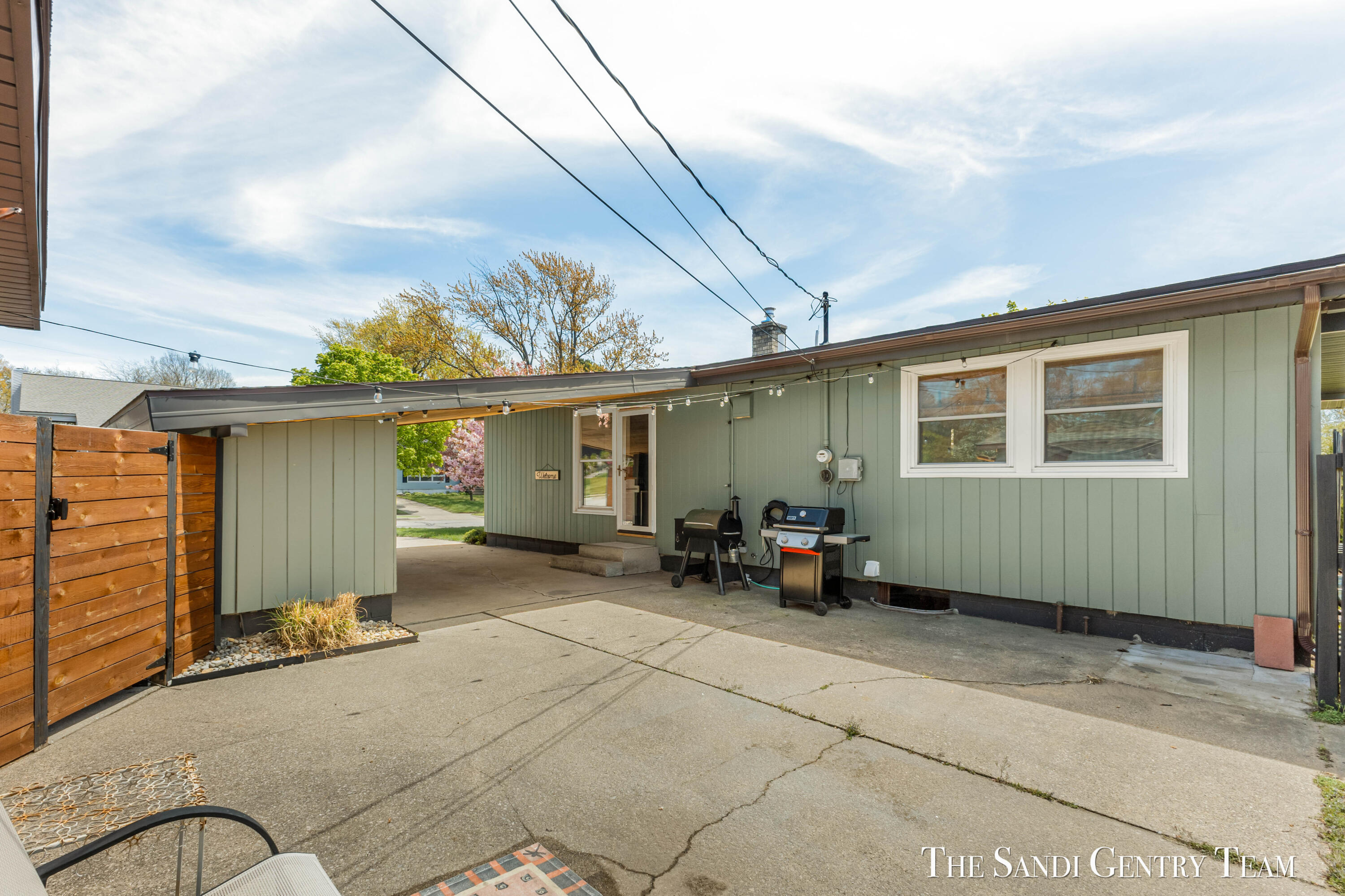 529 Arlington Avenue Grand Haven MI 49417
