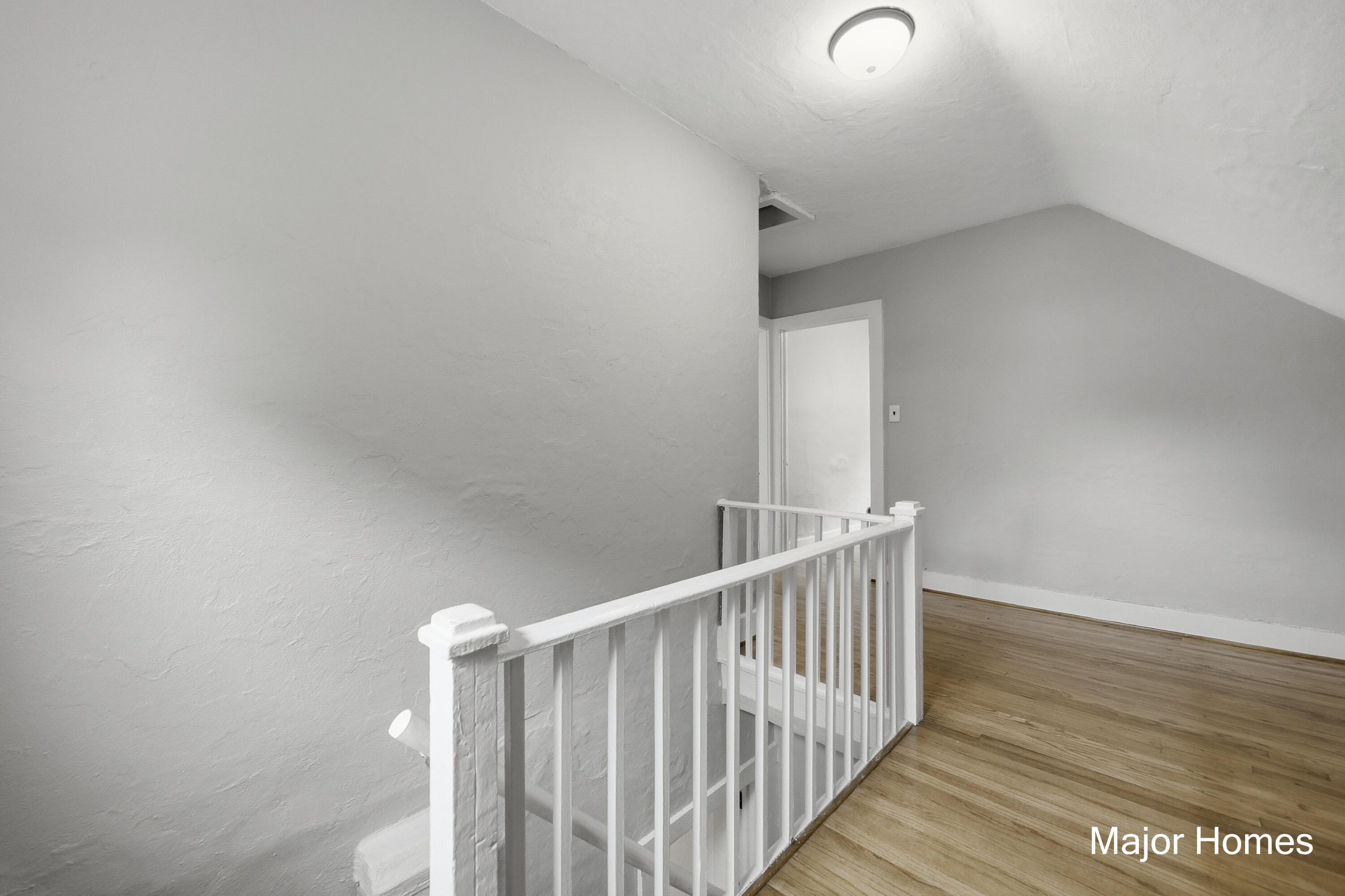 839 Crescent Street NE Grand Rapids MI 49503