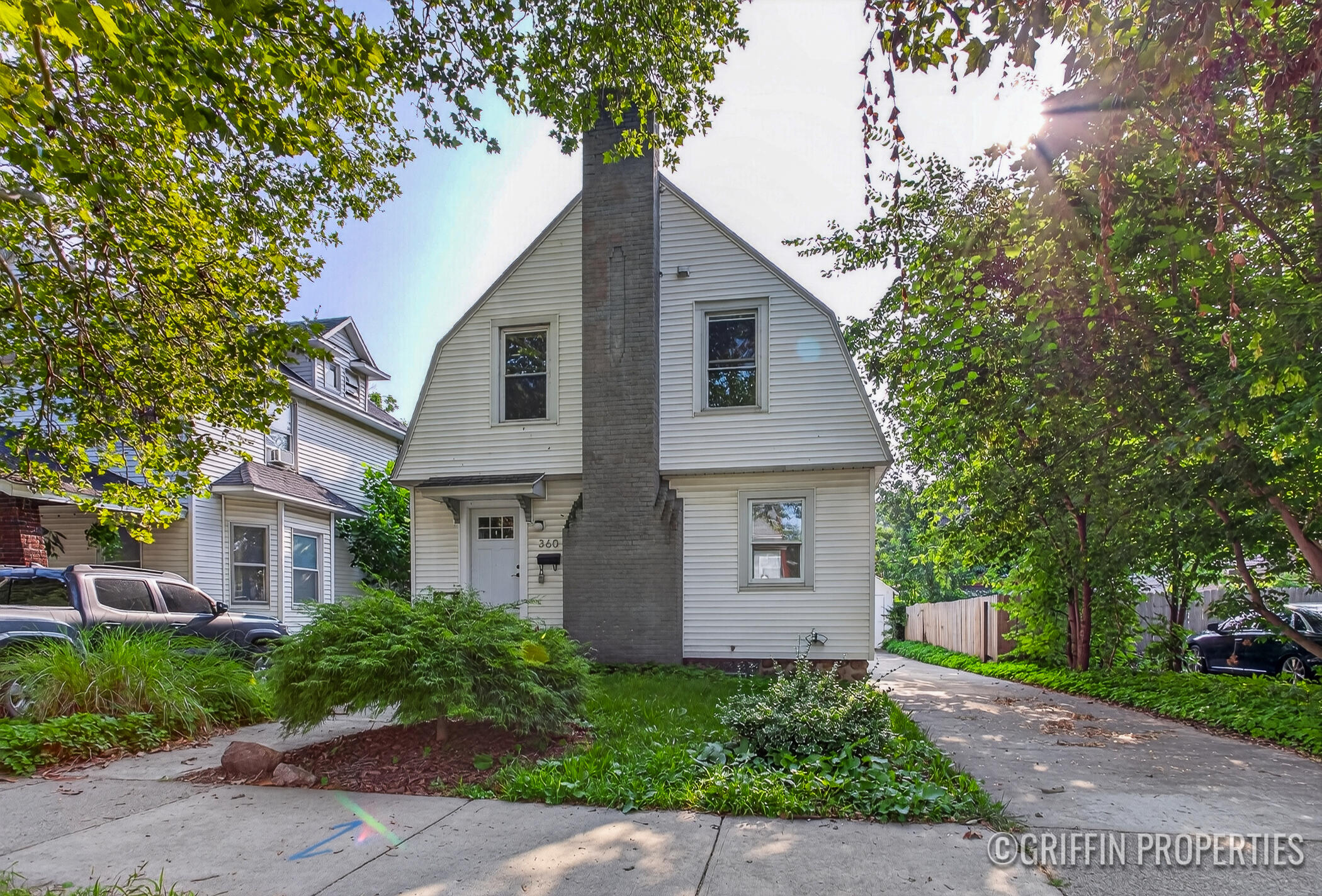 360 Carlton Avenue SE Grand Rapids MI 49506