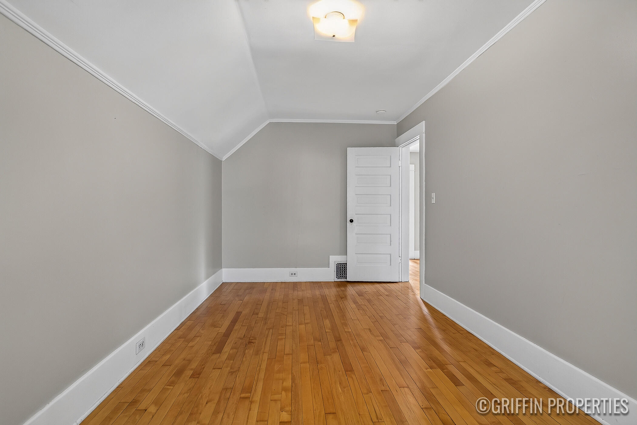 360 Carlton Avenue SE Grand Rapids MI 49506