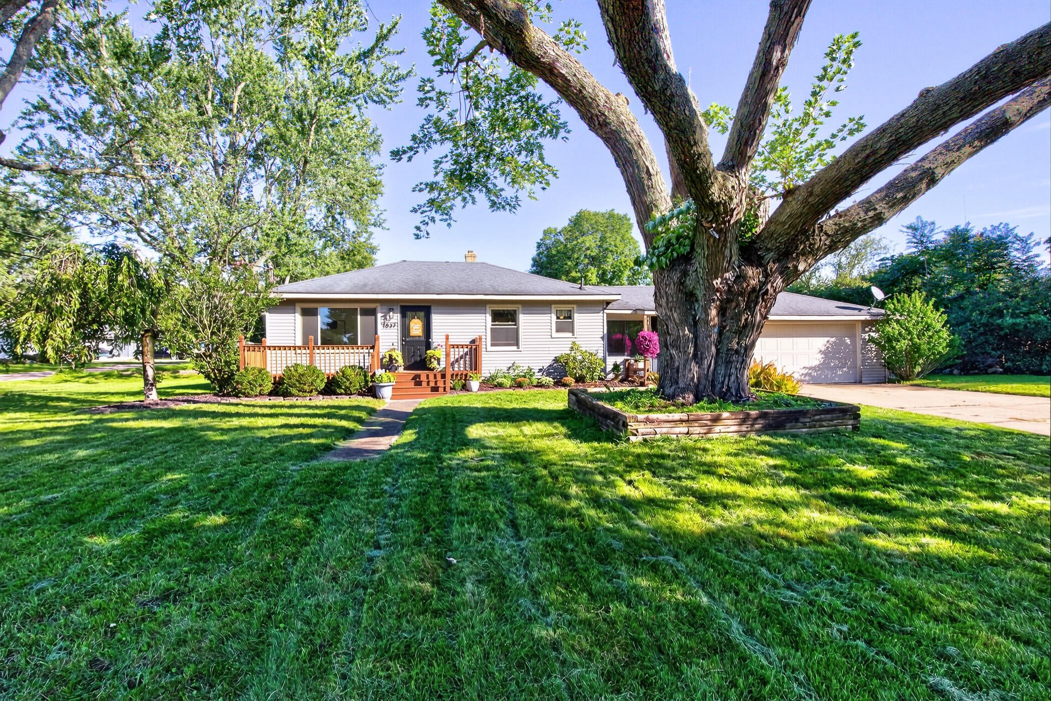 1837 Providence Street NE Grand Rapids MI 49525