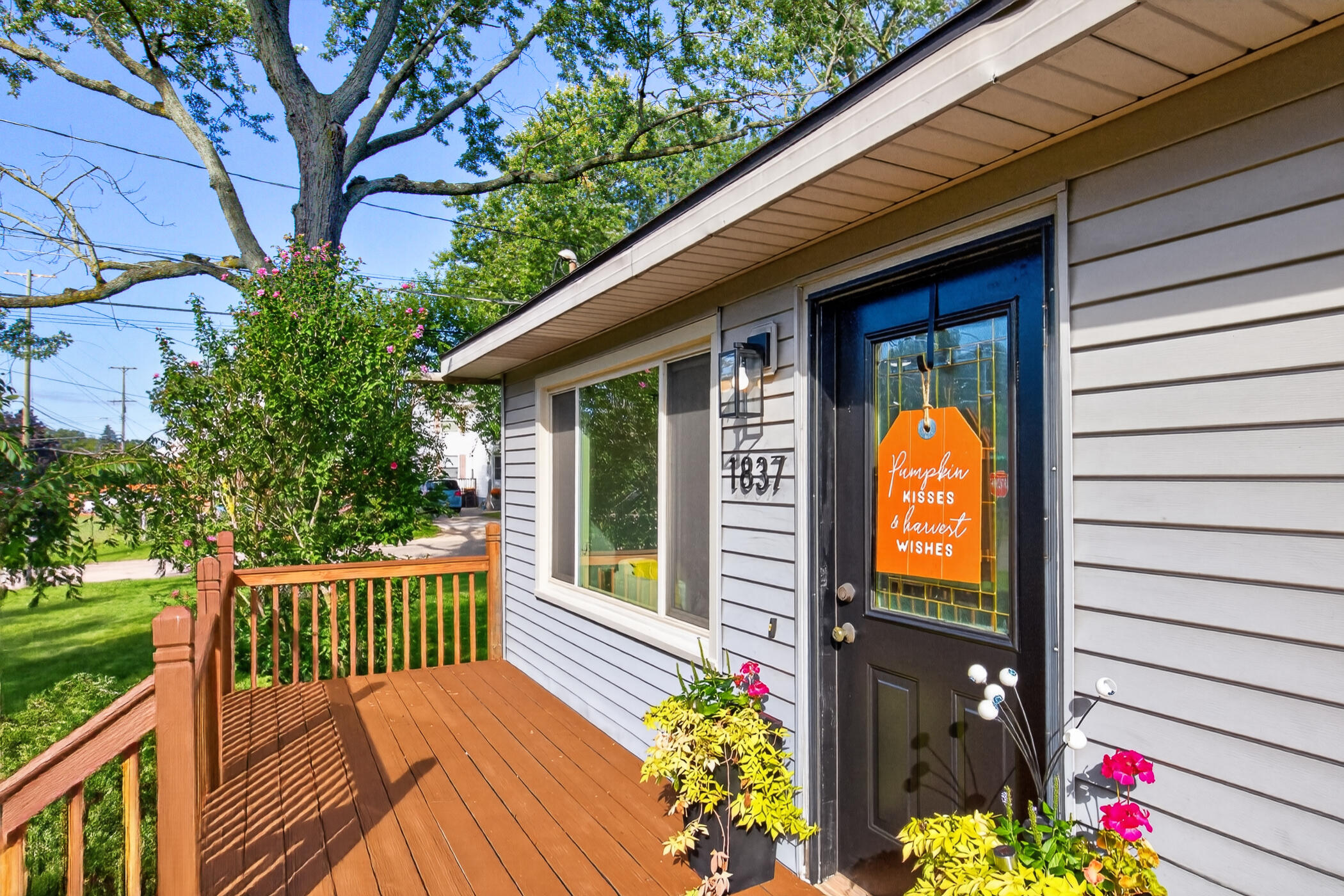 1837 Providence Street NE Grand Rapids MI 49525