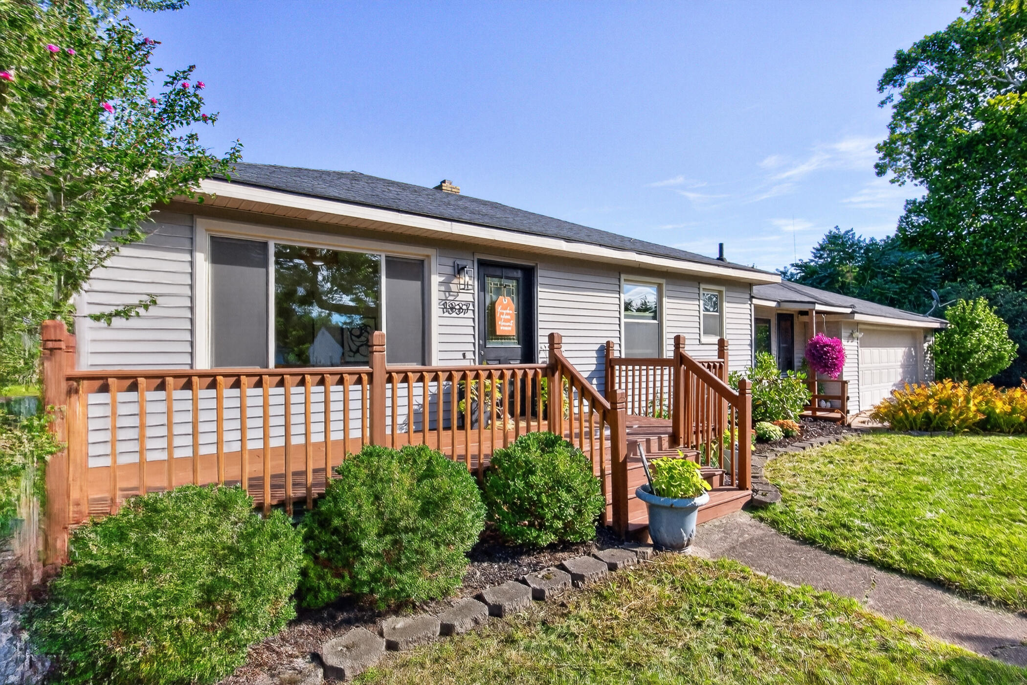 1837 Providence Street NE Grand Rapids MI 49525
