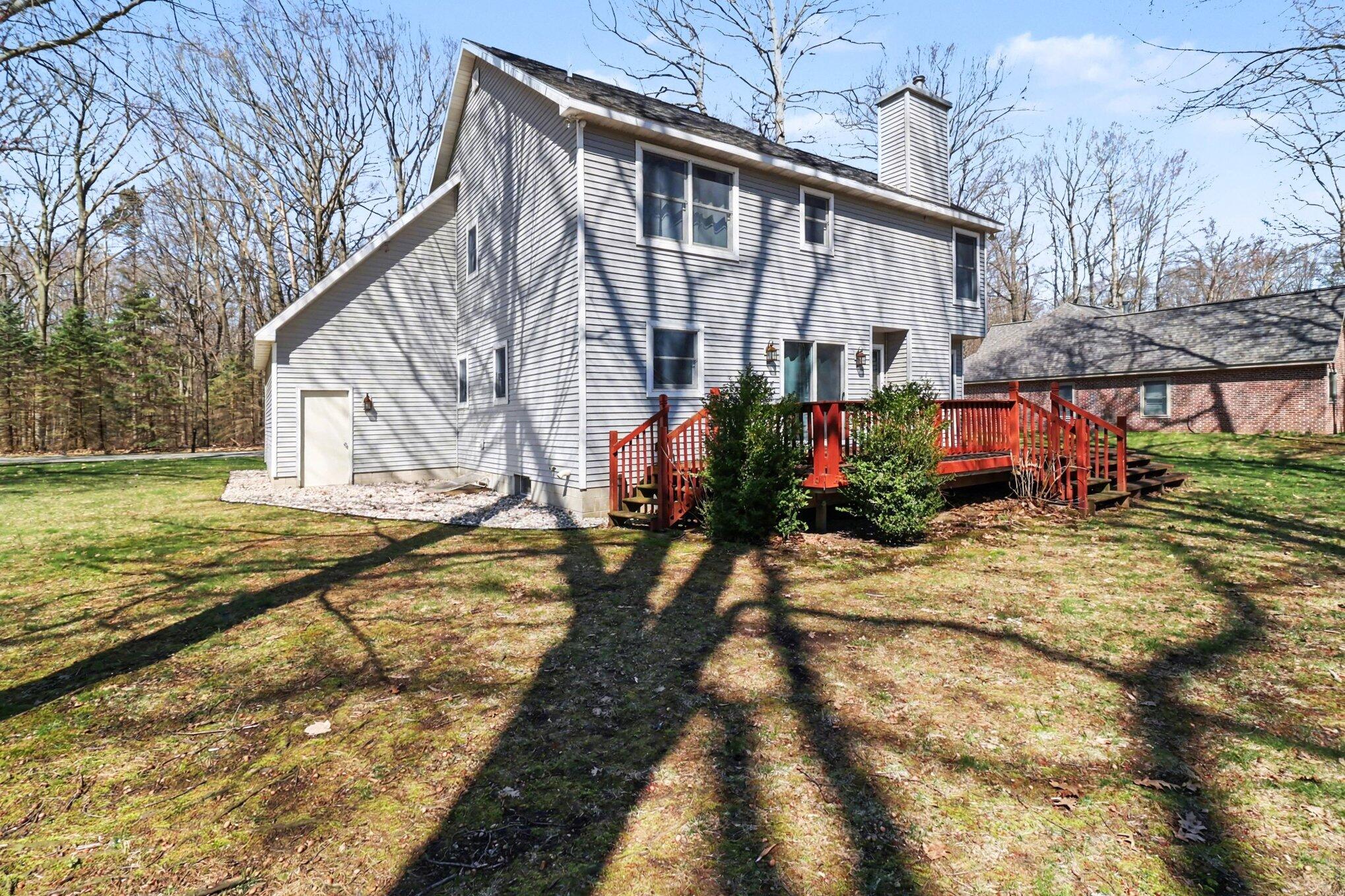 1854 Tall Oaks Drive W Ludington MI 49431