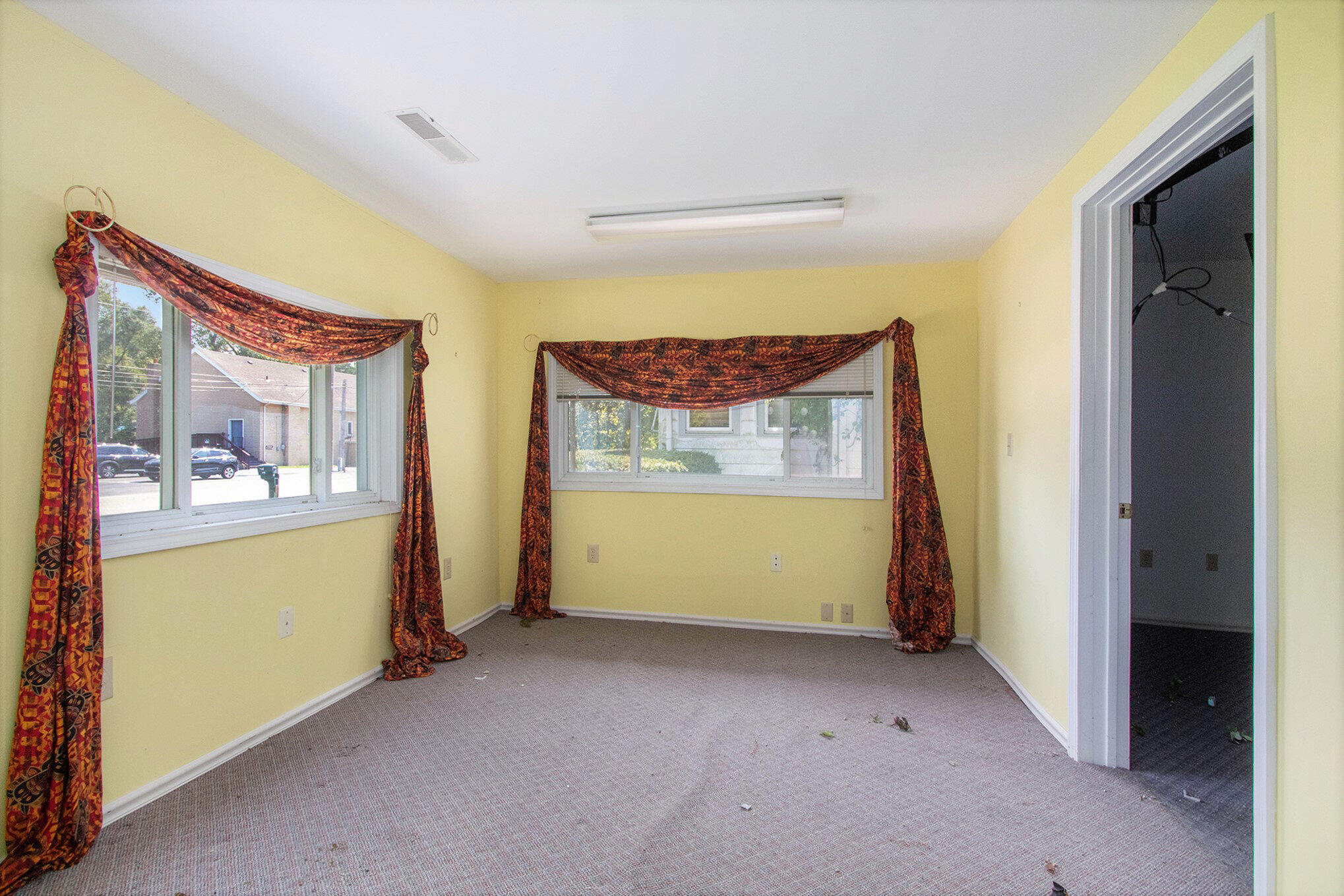 140 N Crystal Avenue Benton Harbor MI 49022