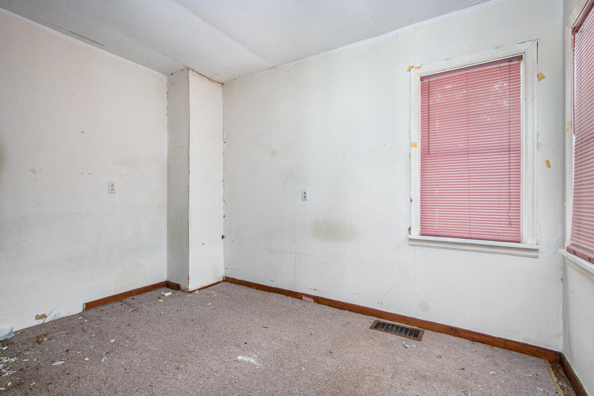 140 N Crystal Avenue Benton Harbor MI 49022