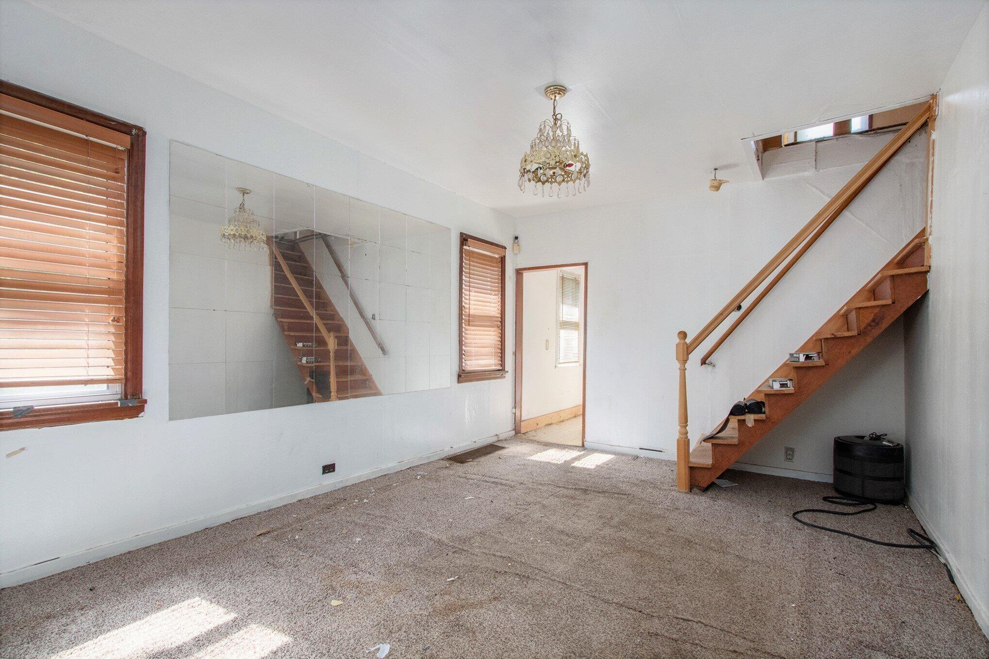 140 N Crystal Avenue Benton Harbor MI 49022