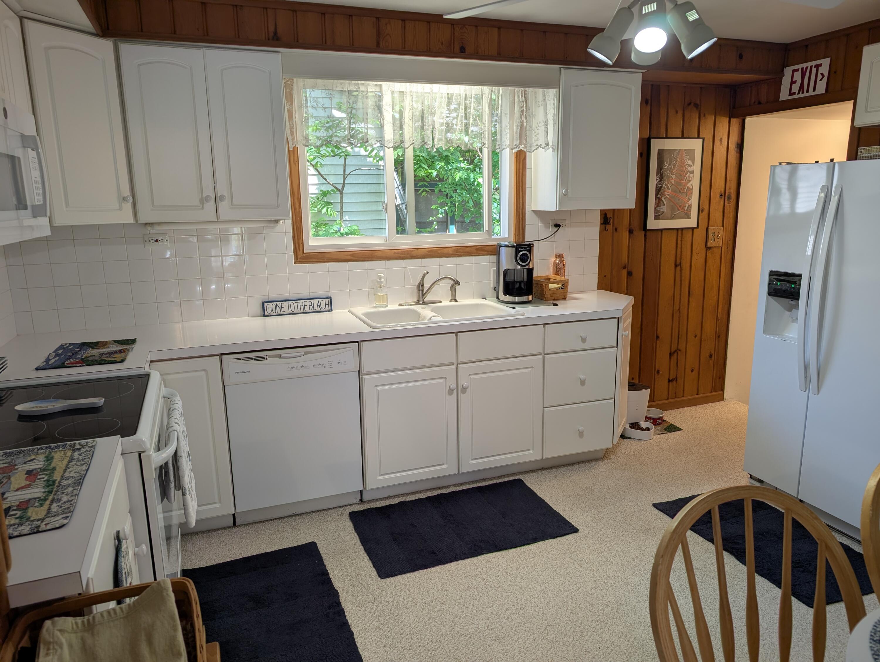 1861 Glen Avenue Muskegon MI 49441