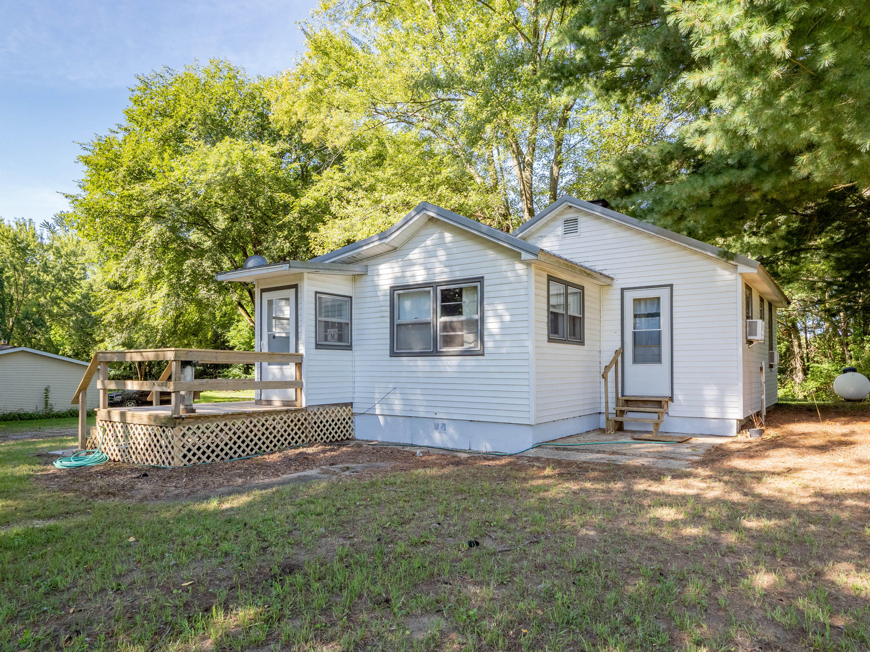 6193 Cora Court Coloma MI 49038