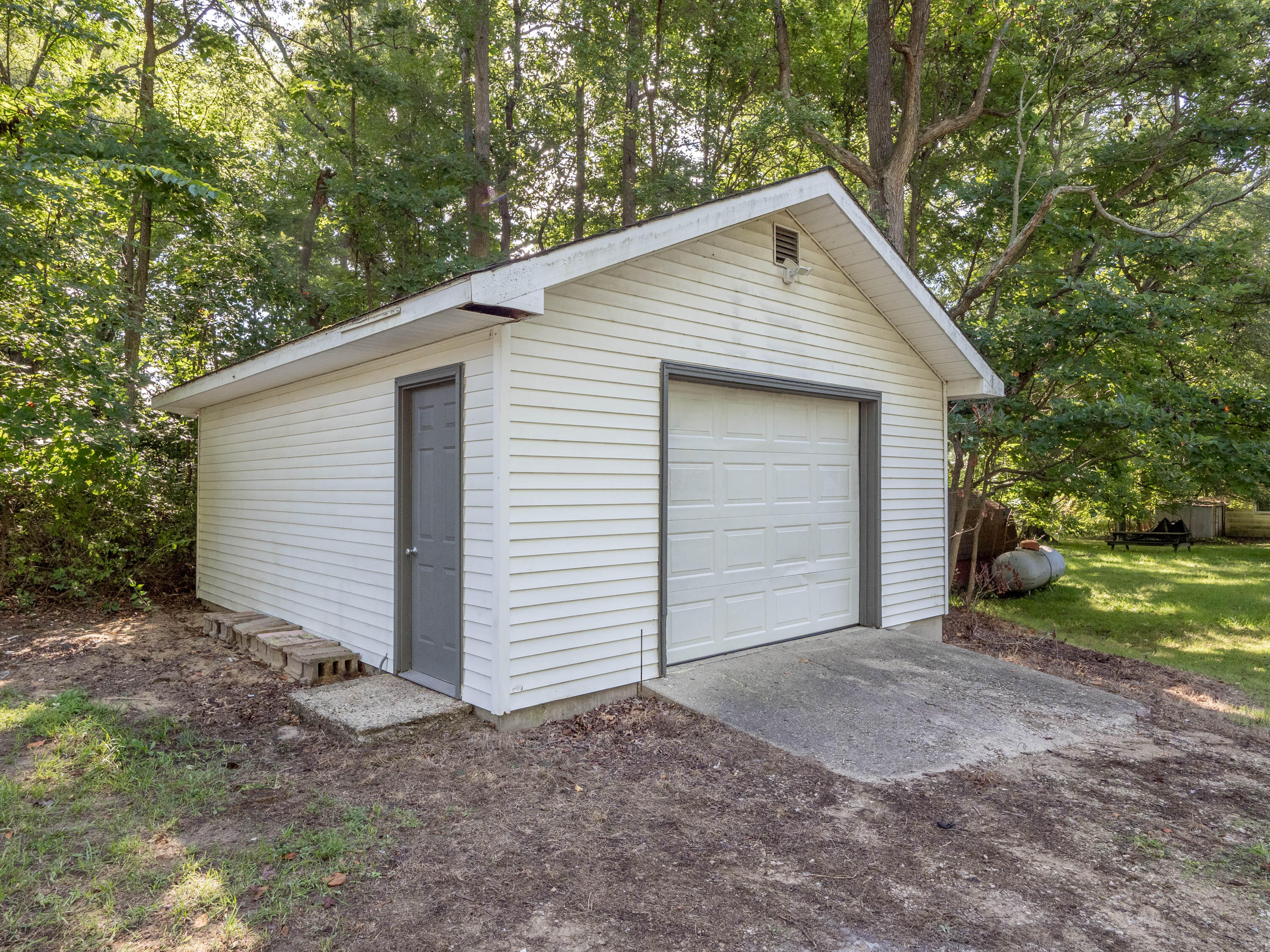 6193 Cora Court Coloma MI 49038