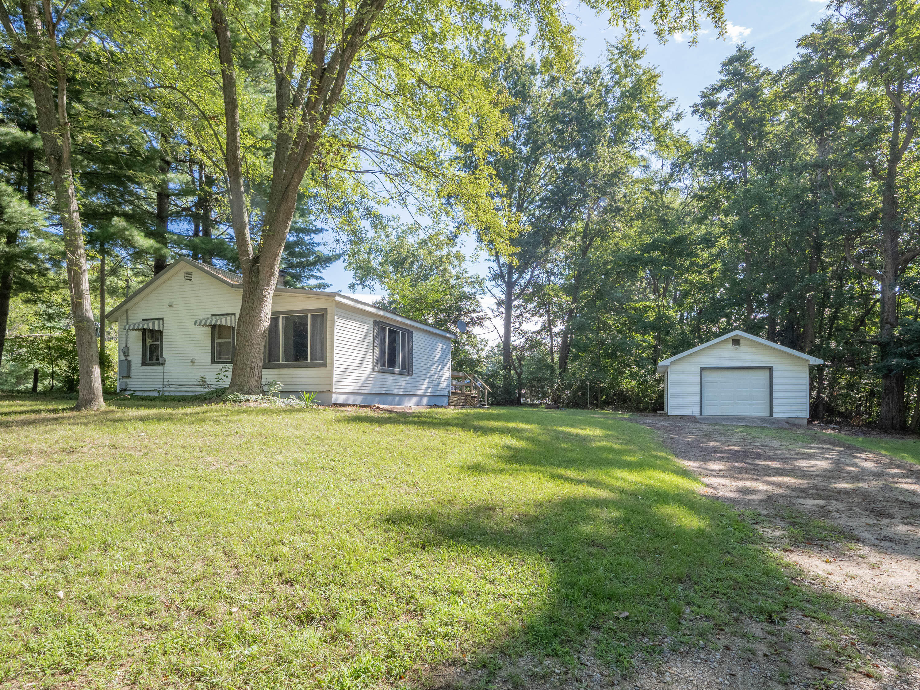 6193 Cora Court Coloma MI 49038