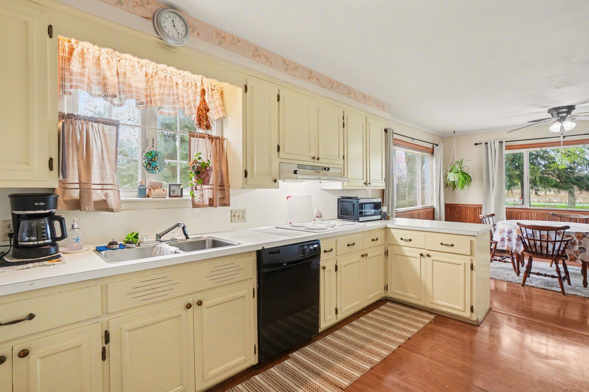 14361 76th Street South Haven MI 49090