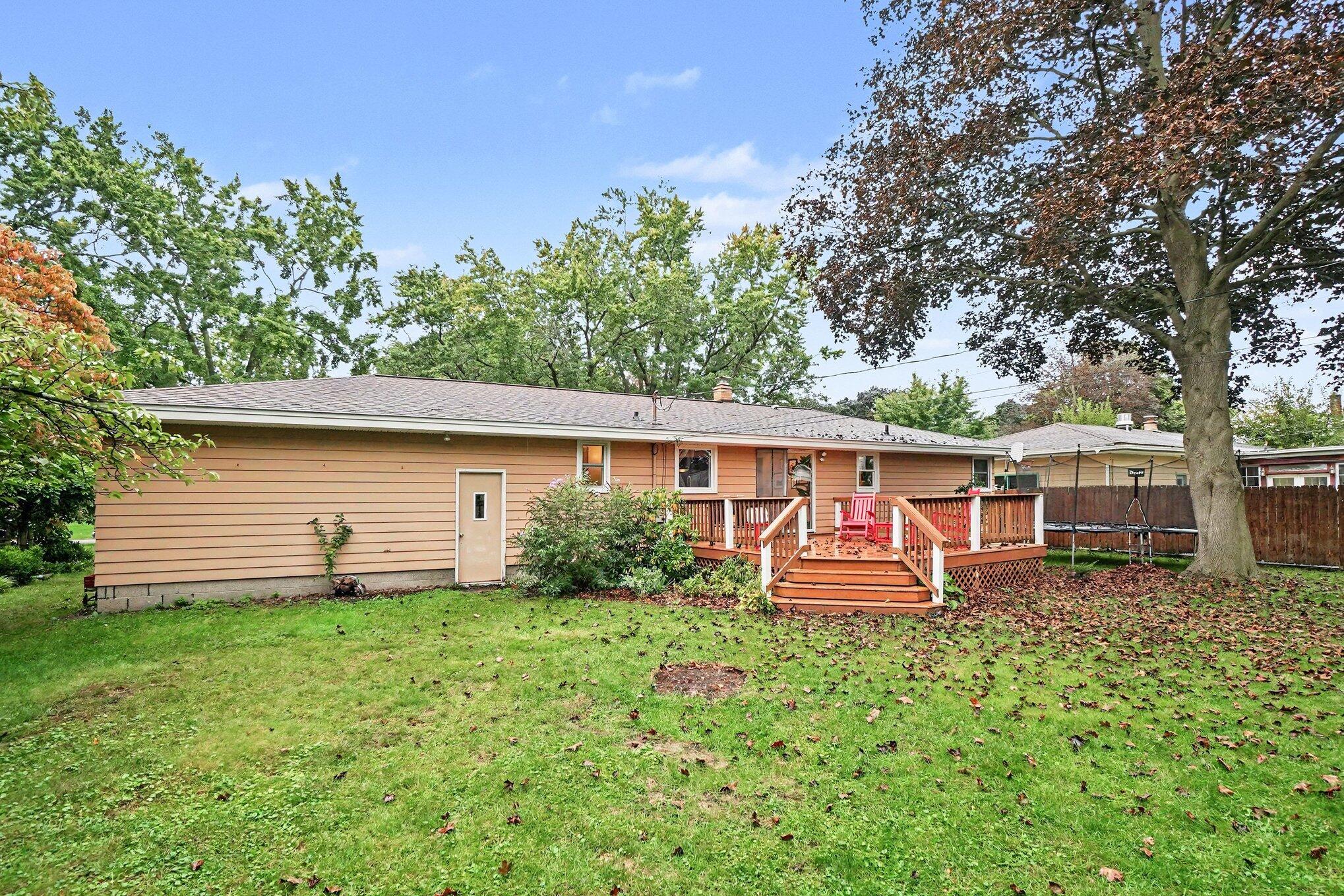53 W 34th Street Holland MI 49423
