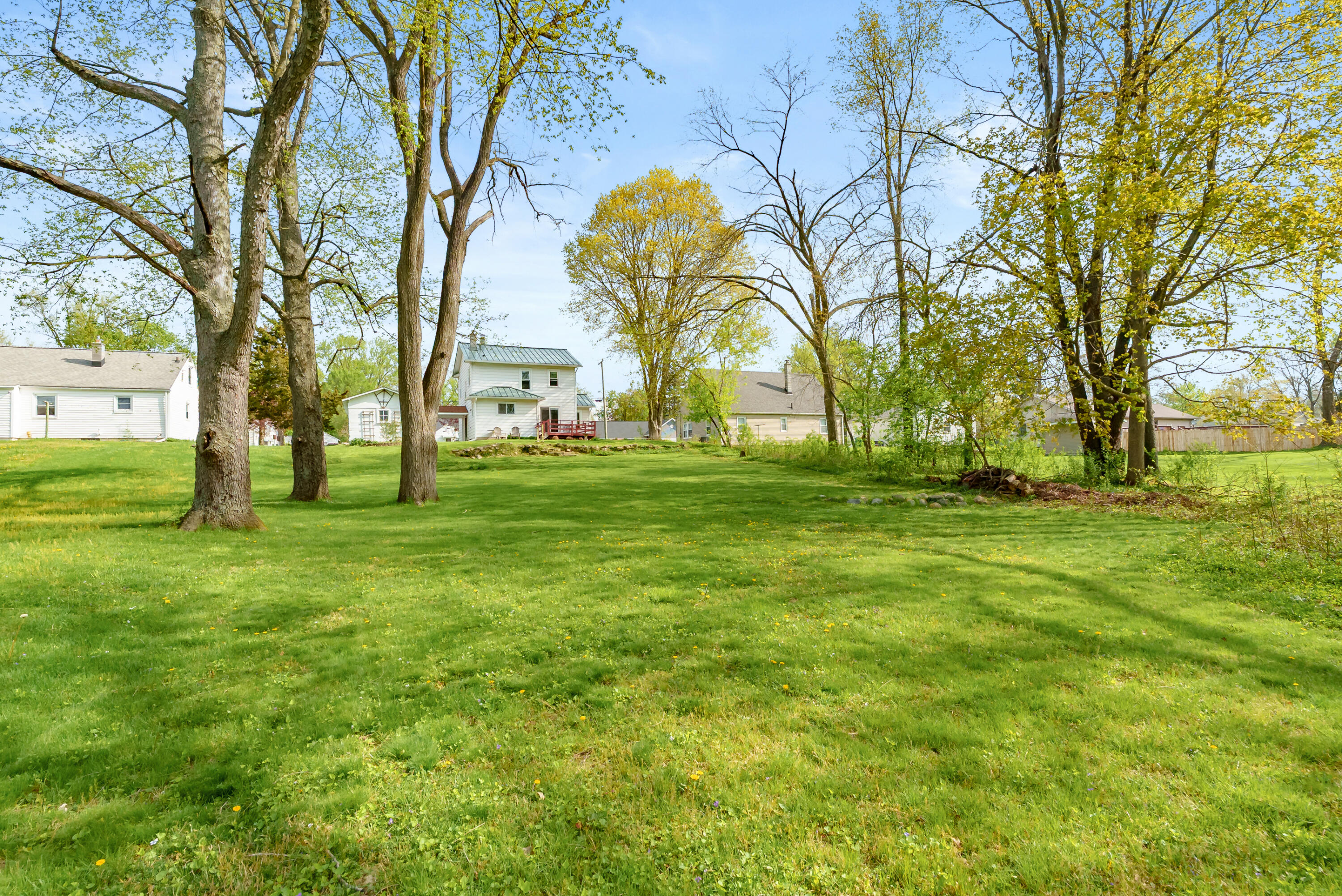 2126 Fairfield Road Portage MI 49002