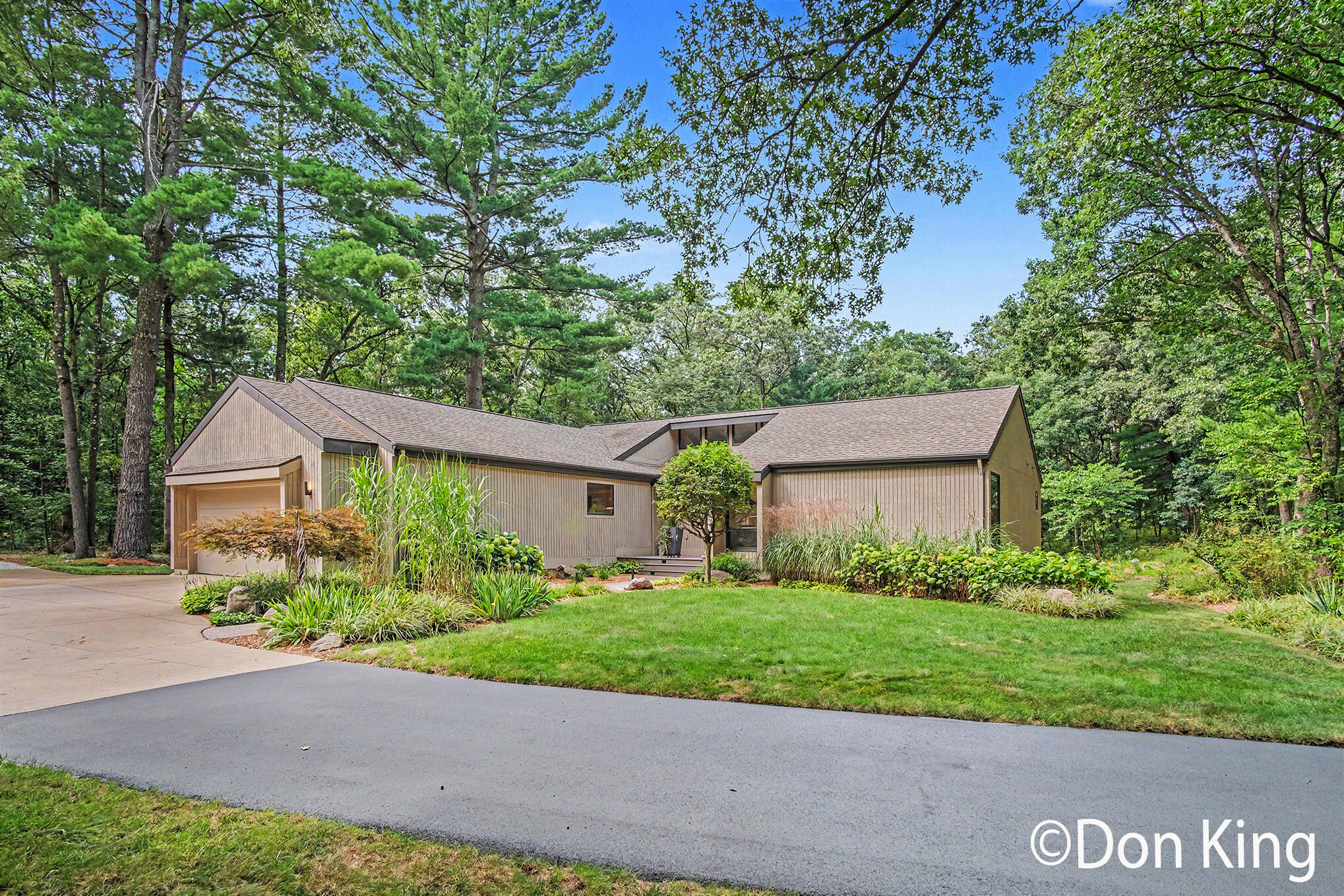 9020 Bailey Drive NE Ada MI 49301