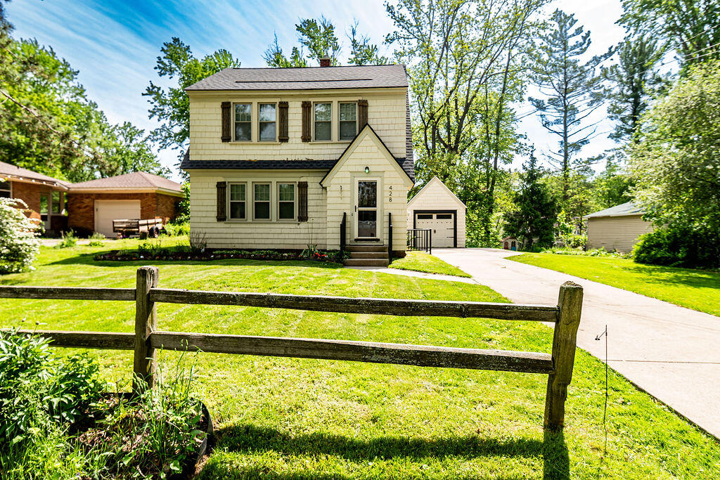 428 Charlotte Avenue NW Grand Rapids MI 49504