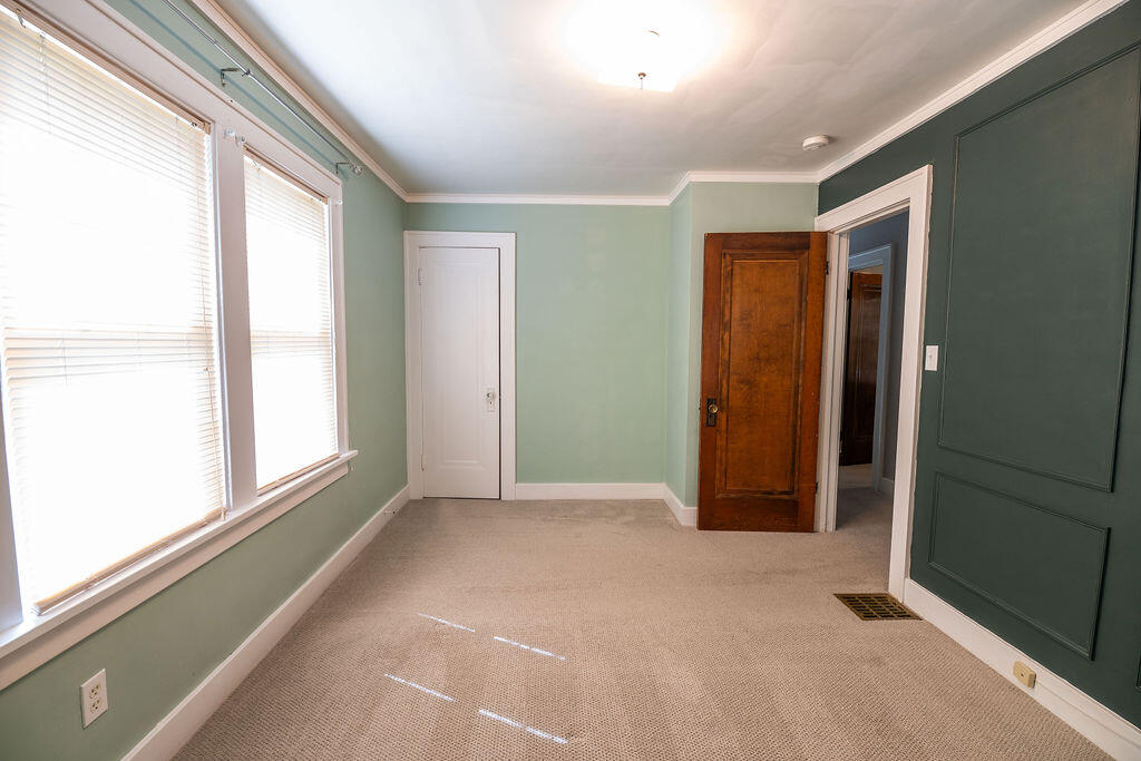 428 Charlotte Avenue NW Grand Rapids MI 49504