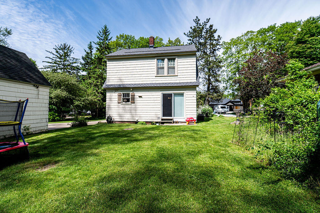 428 Charlotte Avenue NW Grand Rapids MI 49504