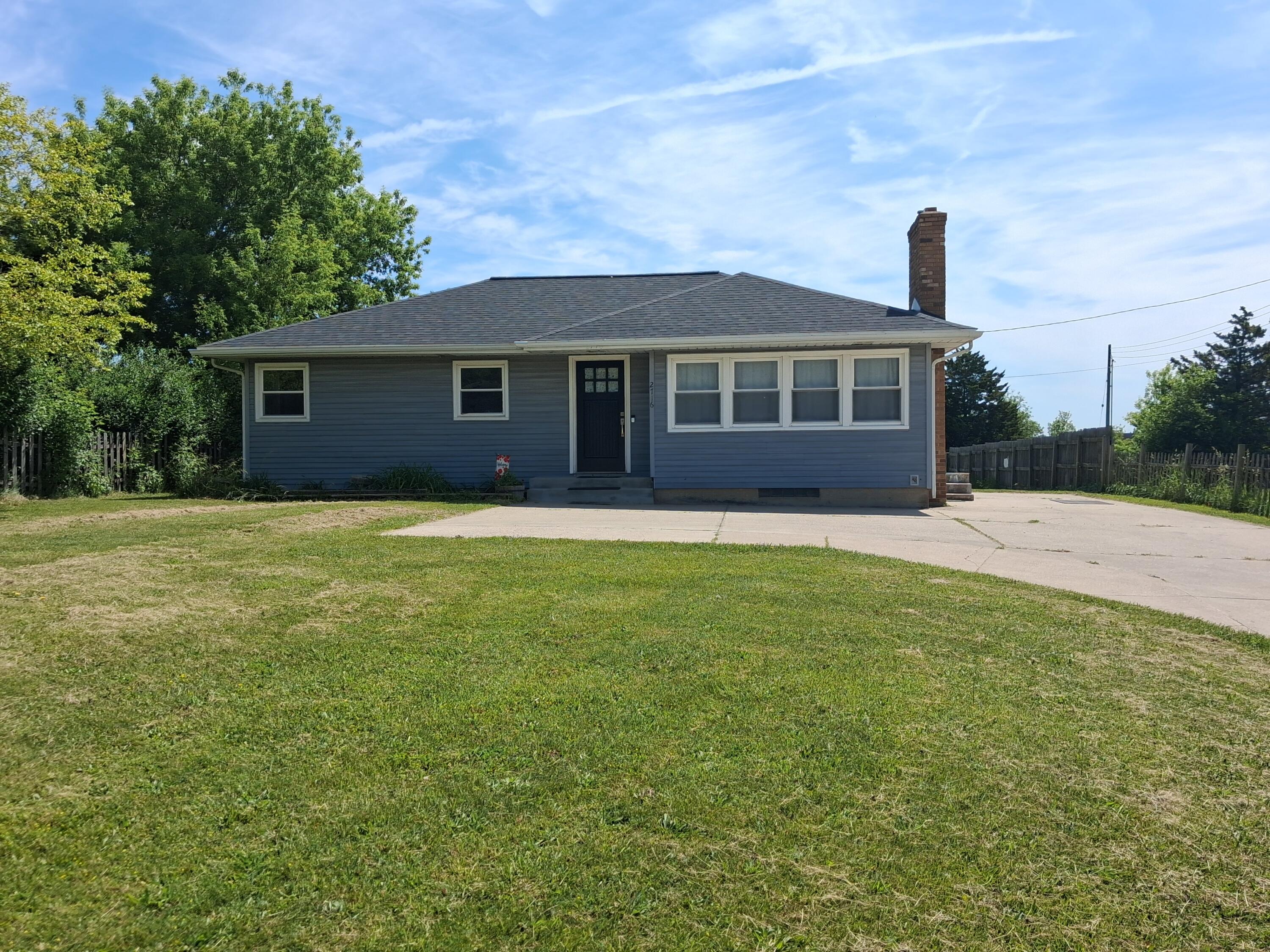 2716 Ridgemoor Drive SE Grand Rapids MI 49512