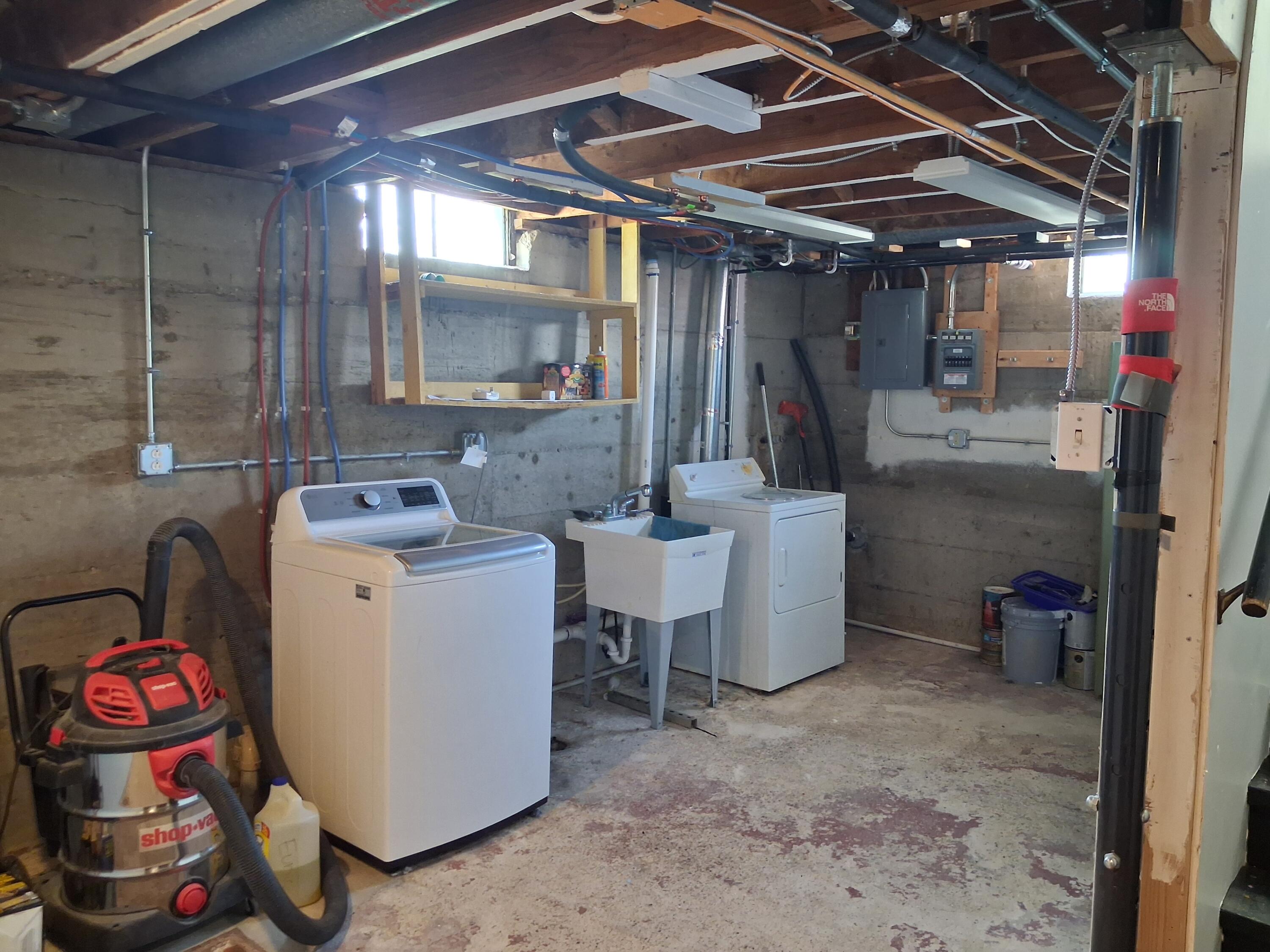 2716 Ridgemoor Drive SE Grand Rapids MI 49512