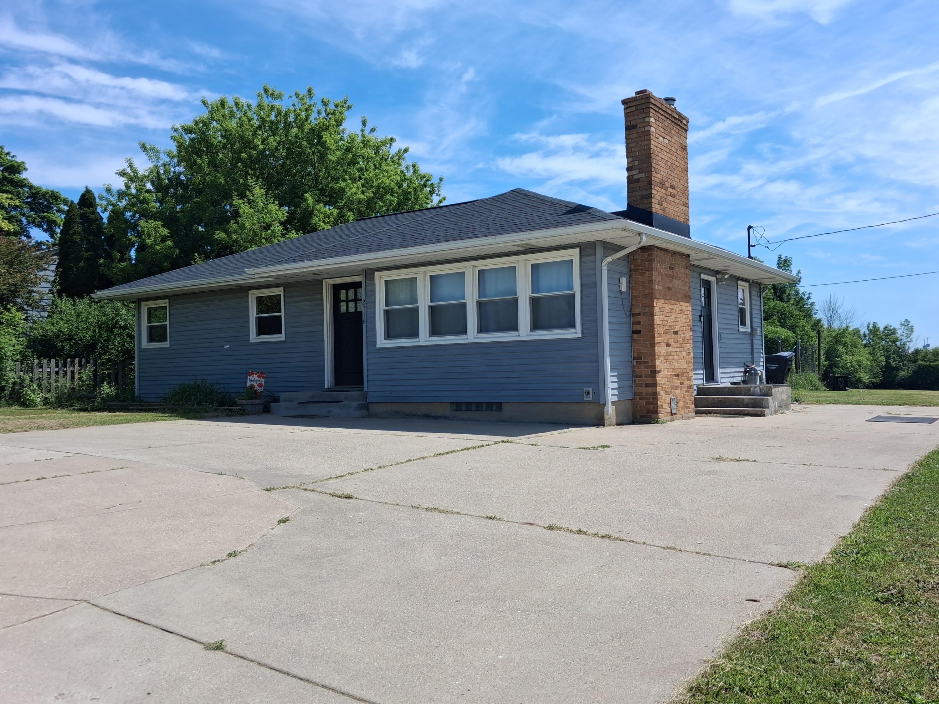 2716 Ridgemoor Drive SE Grand Rapids MI 49512