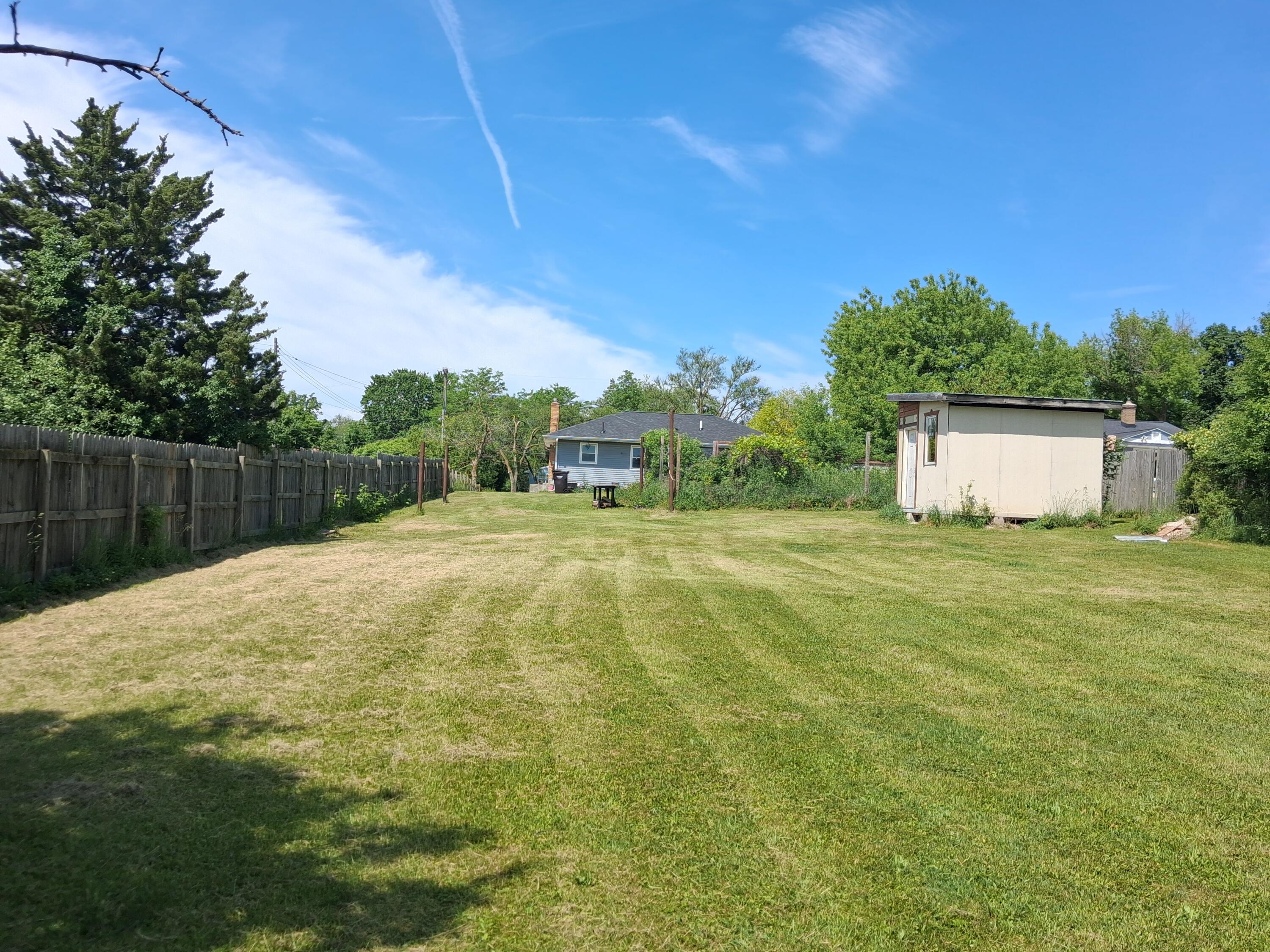 2716 Ridgemoor Drive SE Grand Rapids MI 49512