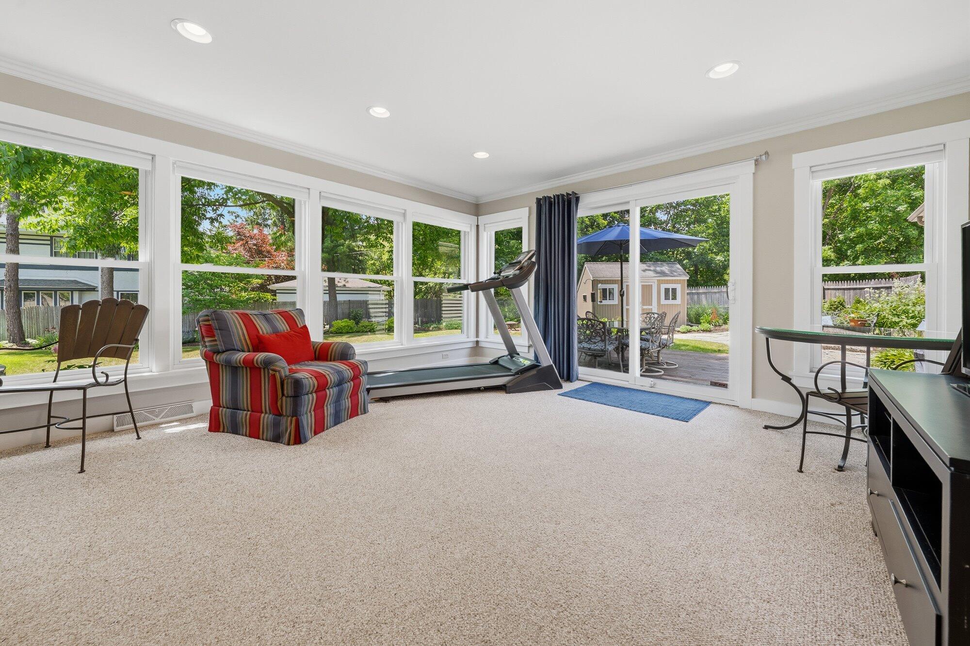 1532 Henderson Drive Kalamazoo MI 49006