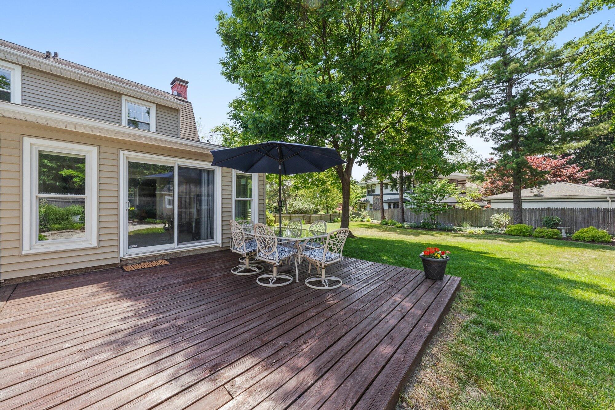 1532 Henderson Drive Kalamazoo MI 49006
