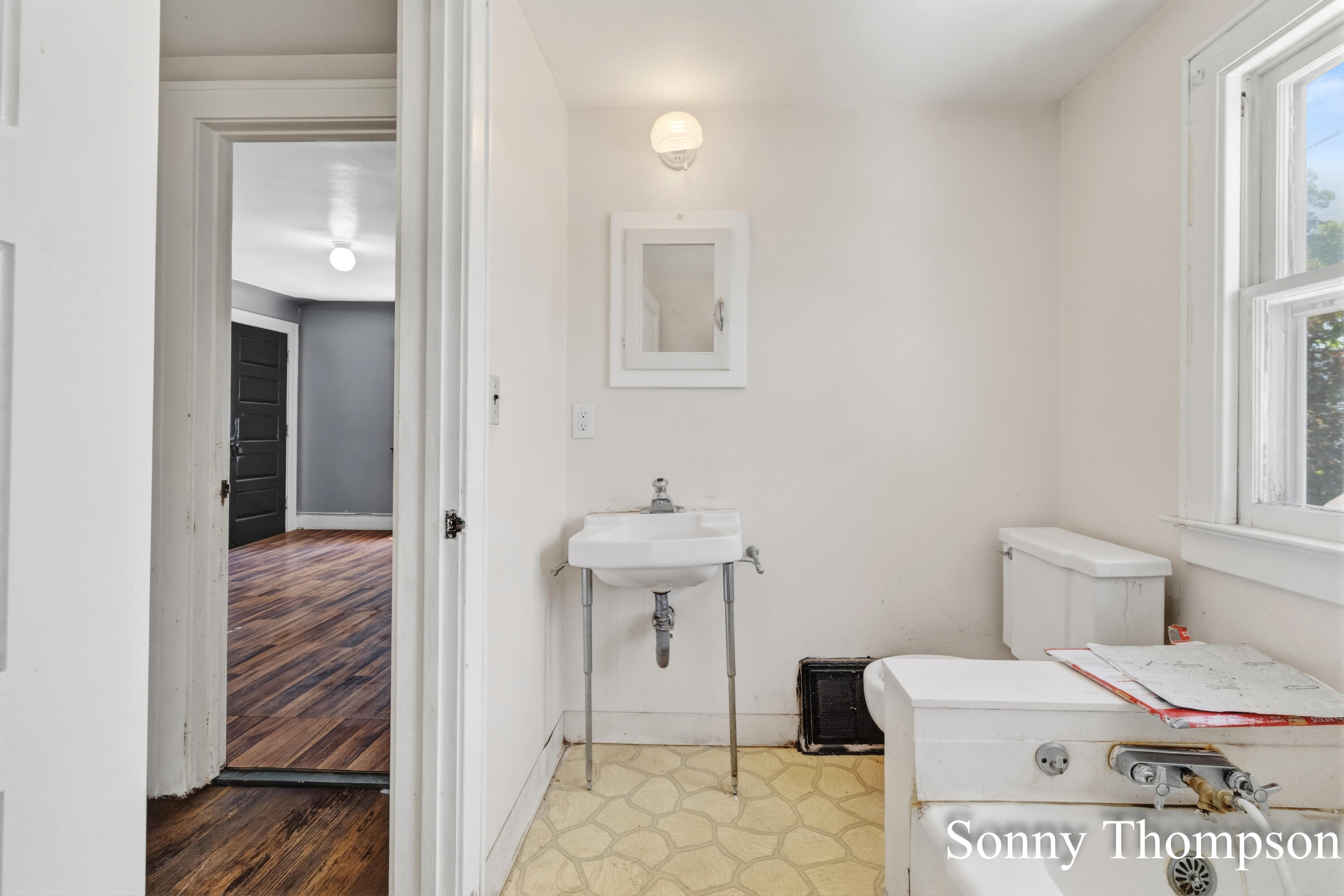 53 Baylis Street SW Grand Rapids MI 49507