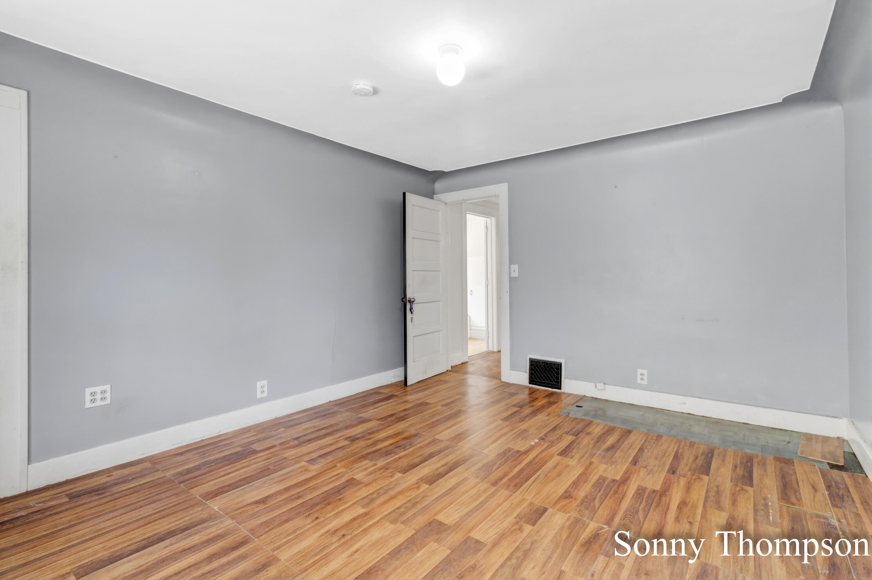 53 Baylis Street SW Grand Rapids MI 49507