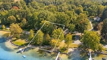 5964 122nd Avenue Fennville MI 49408