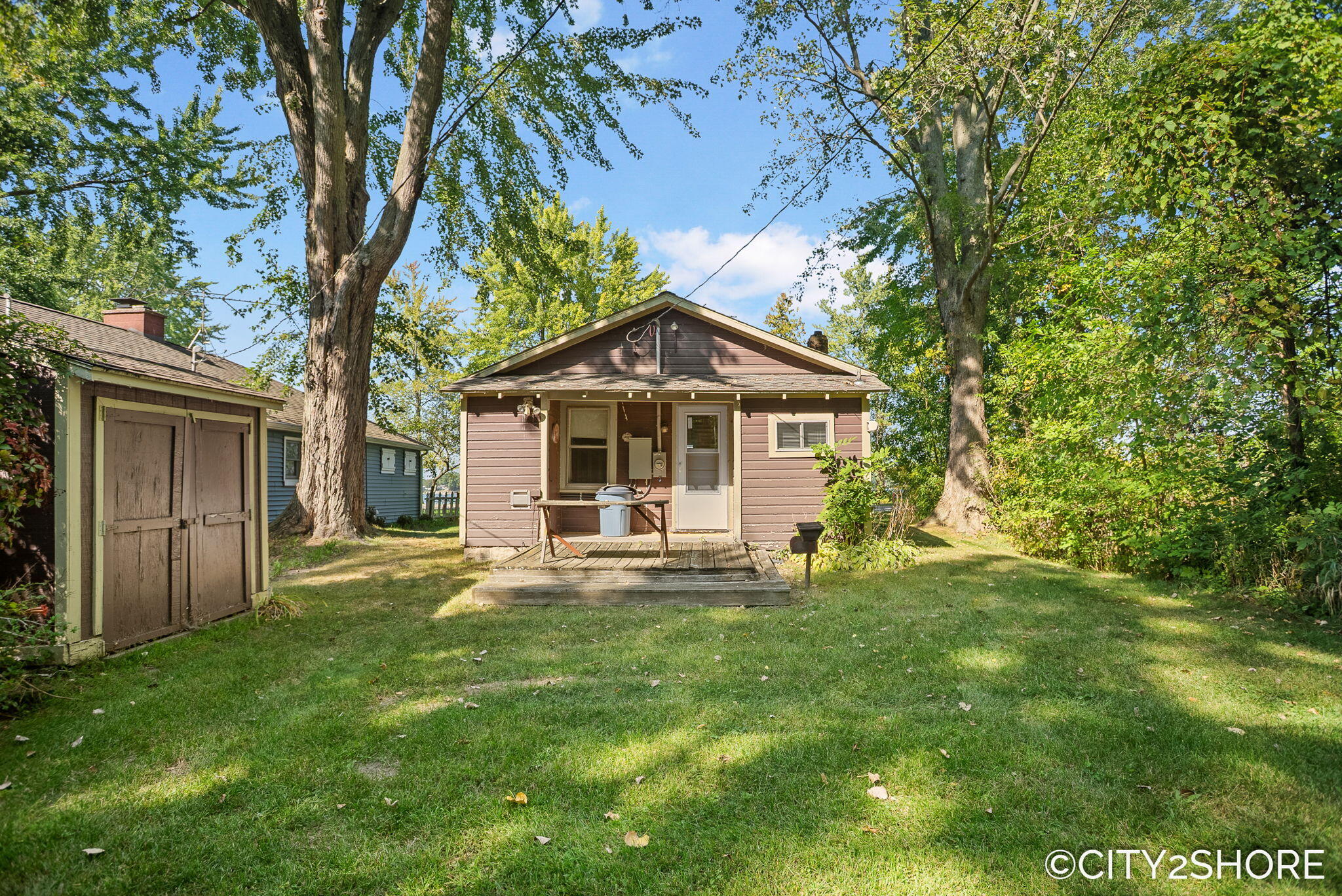 5964 122nd Avenue Fennville MI 49408