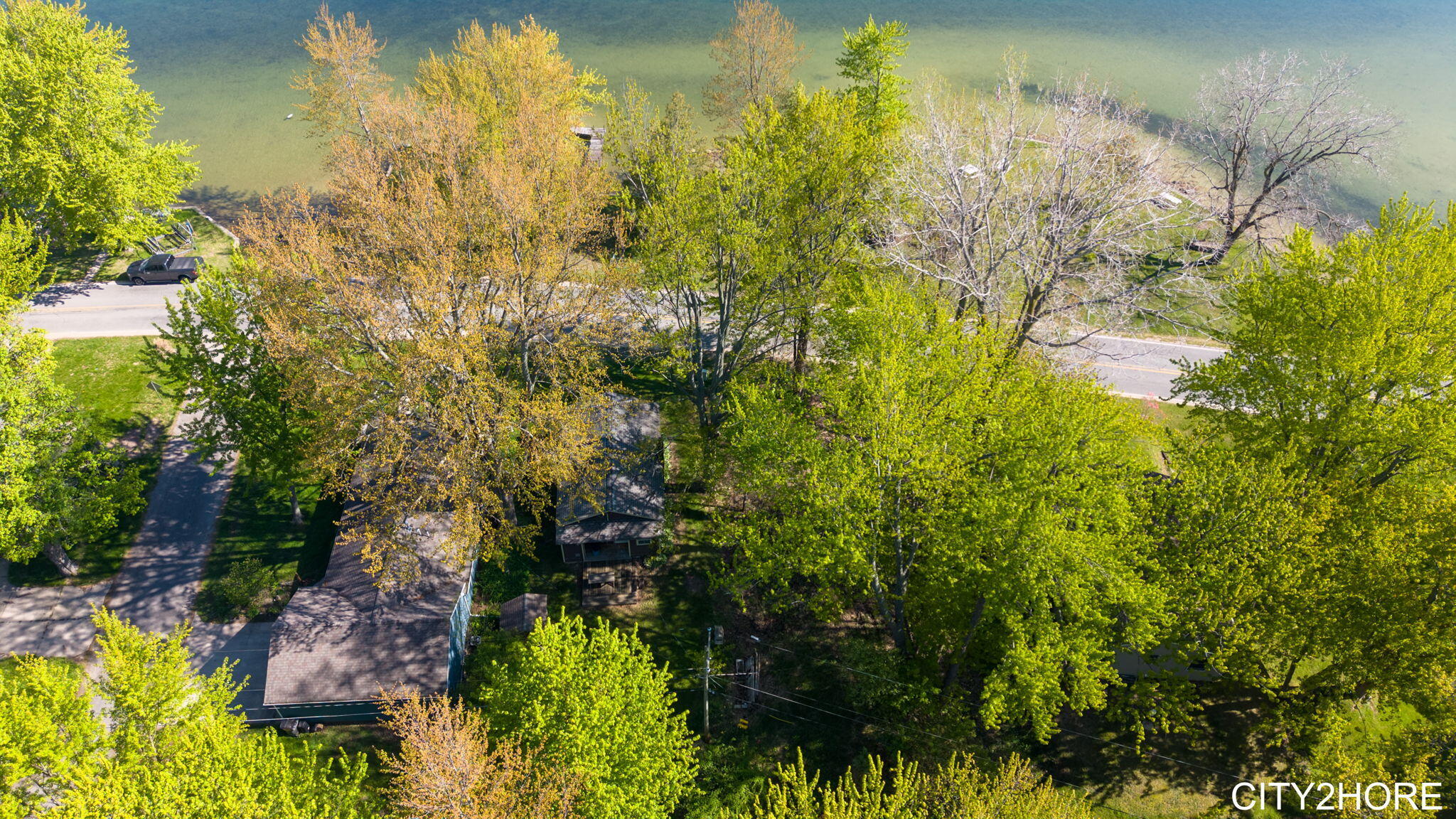5964 122nd Avenue Fennville MI 49408