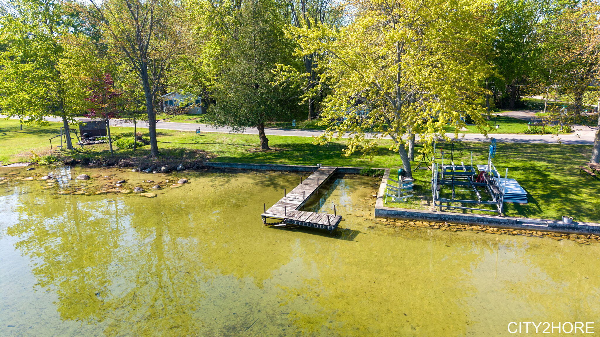 5964 122nd Avenue Fennville MI 49408