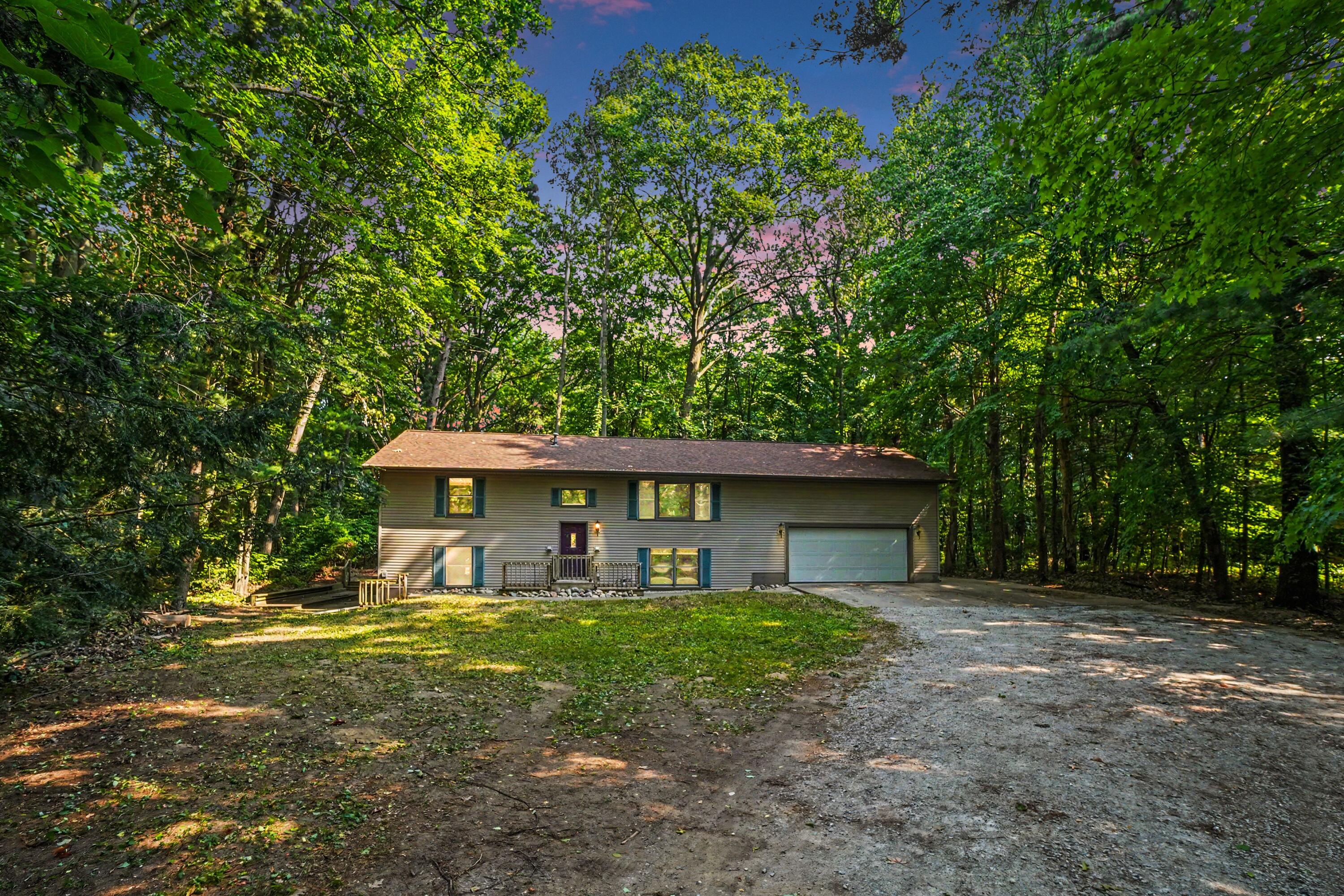 16137 Comstock Street Grand Haven MI 49417