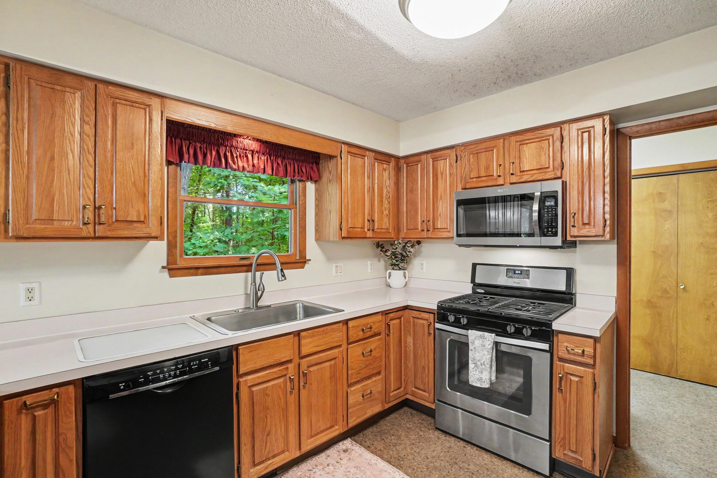 16137 Comstock Street Grand Haven MI 49417