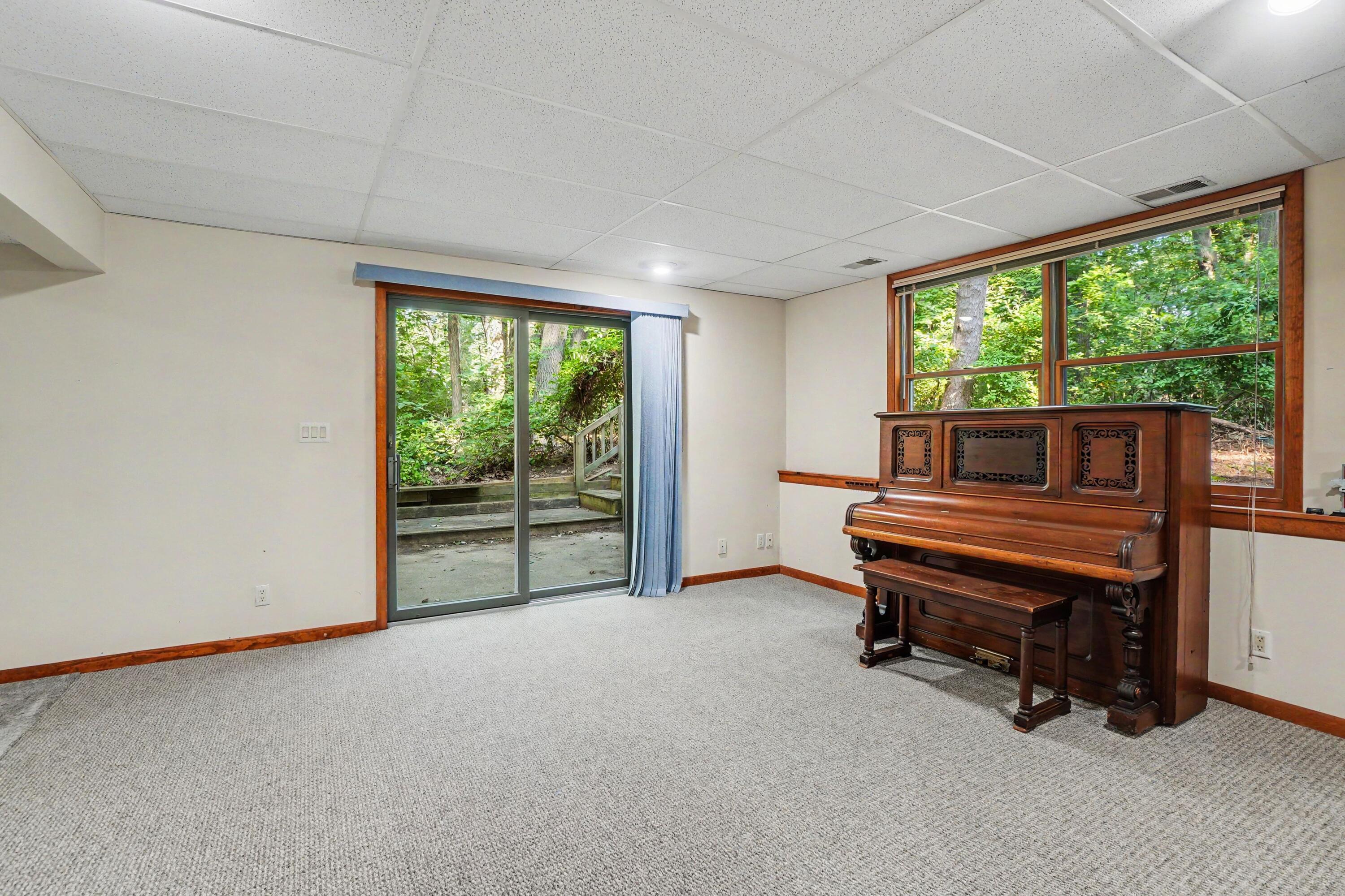 16137 Comstock Street Grand Haven MI 49417
