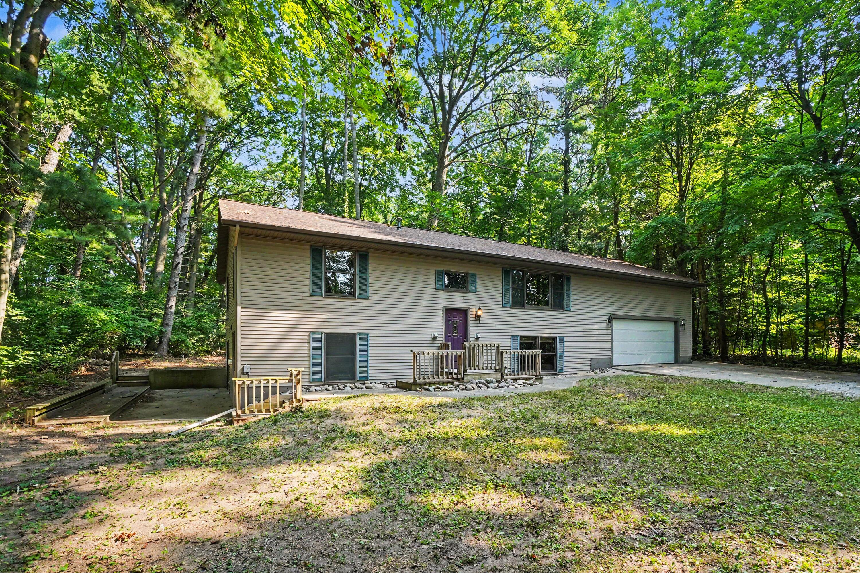 16137 Comstock Street Grand Haven MI 49417
