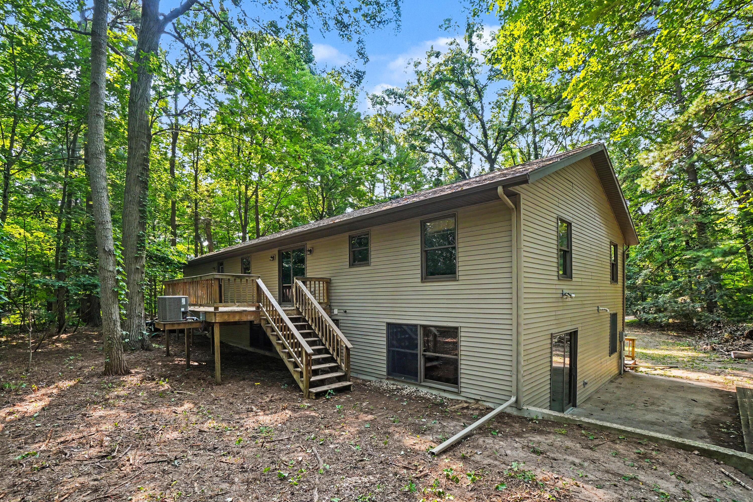 16137 Comstock Street Grand Haven MI 49417